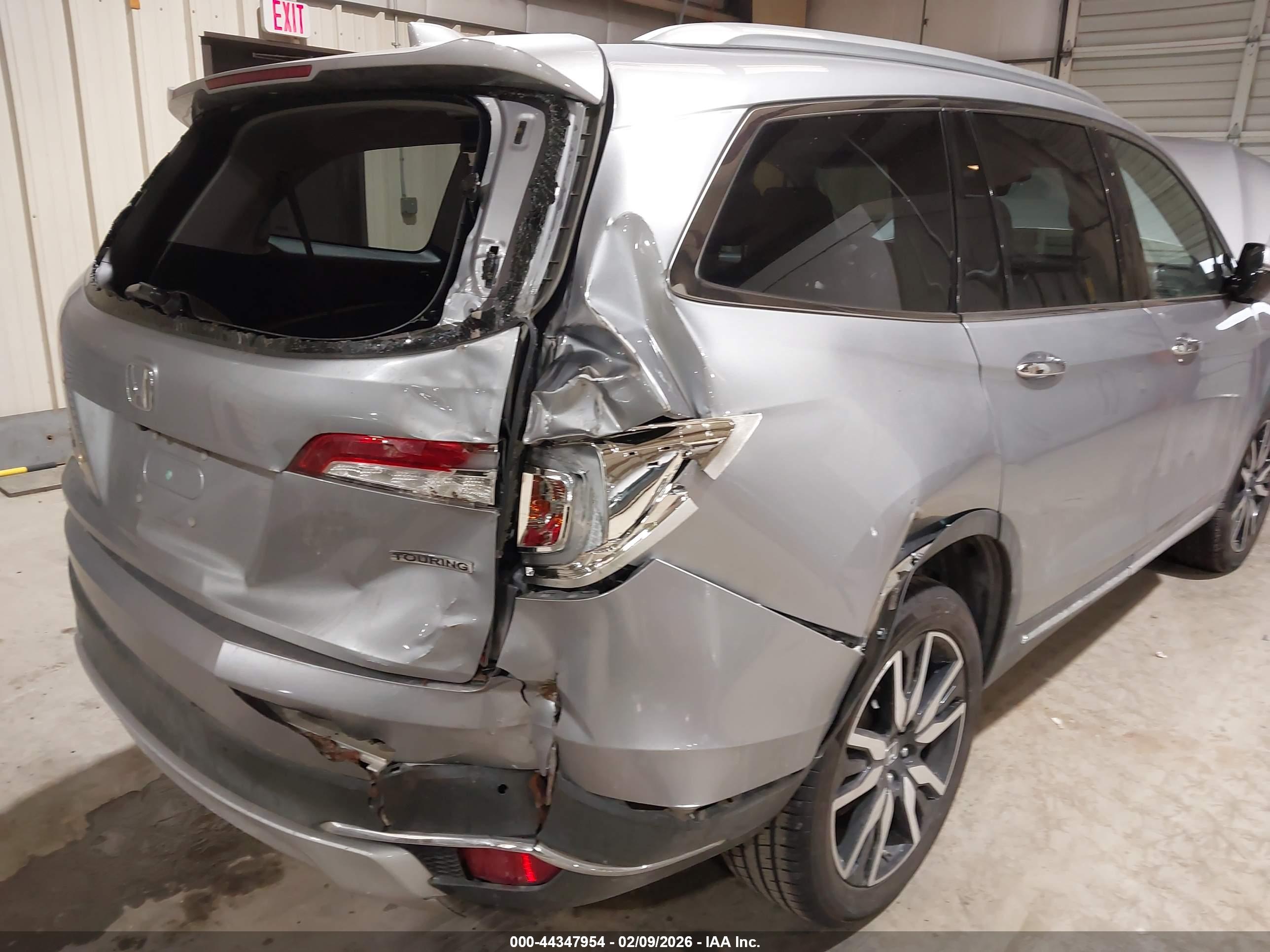 HONDA PILOT image 6