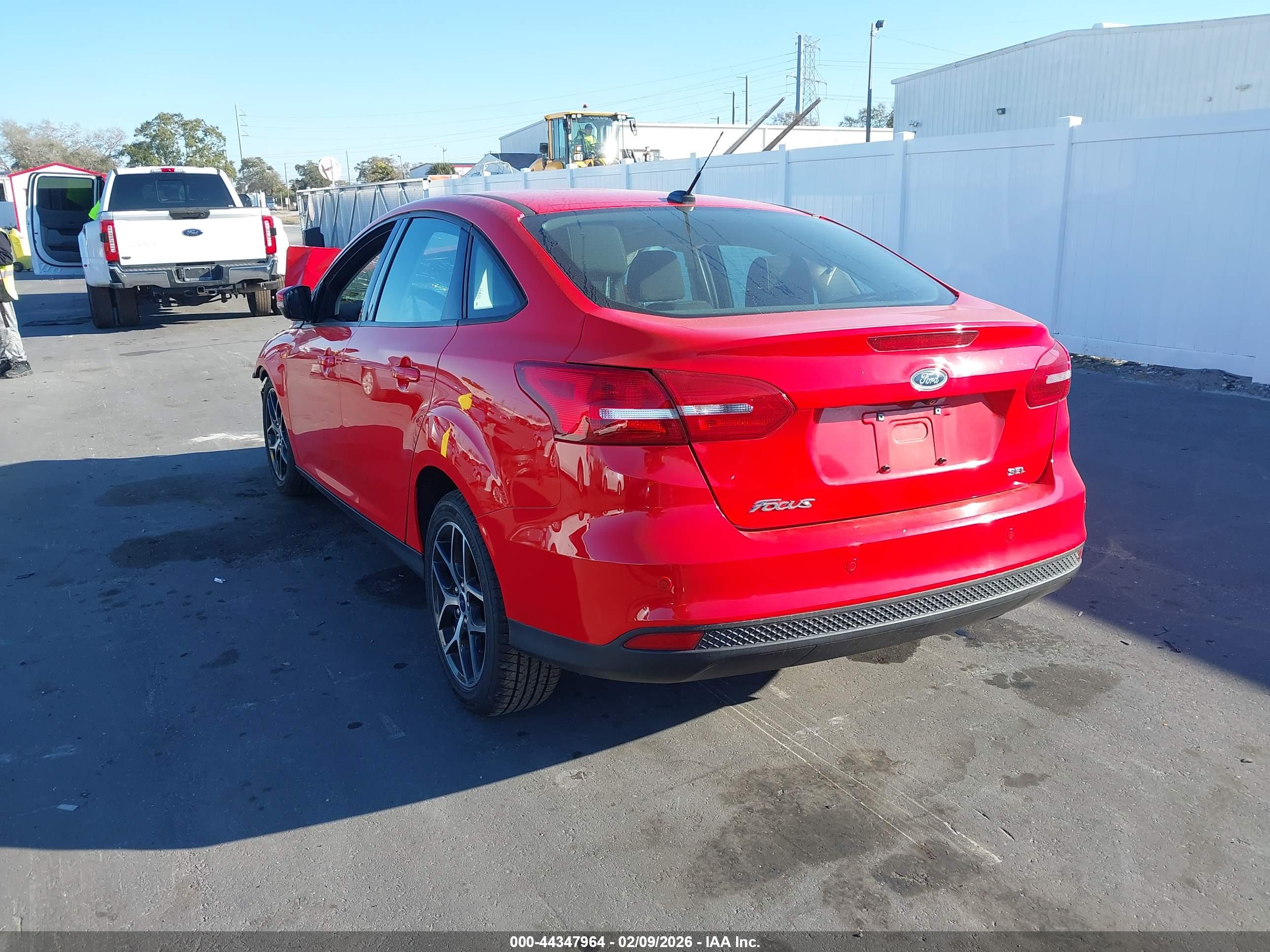 FORD FOCUS image 3