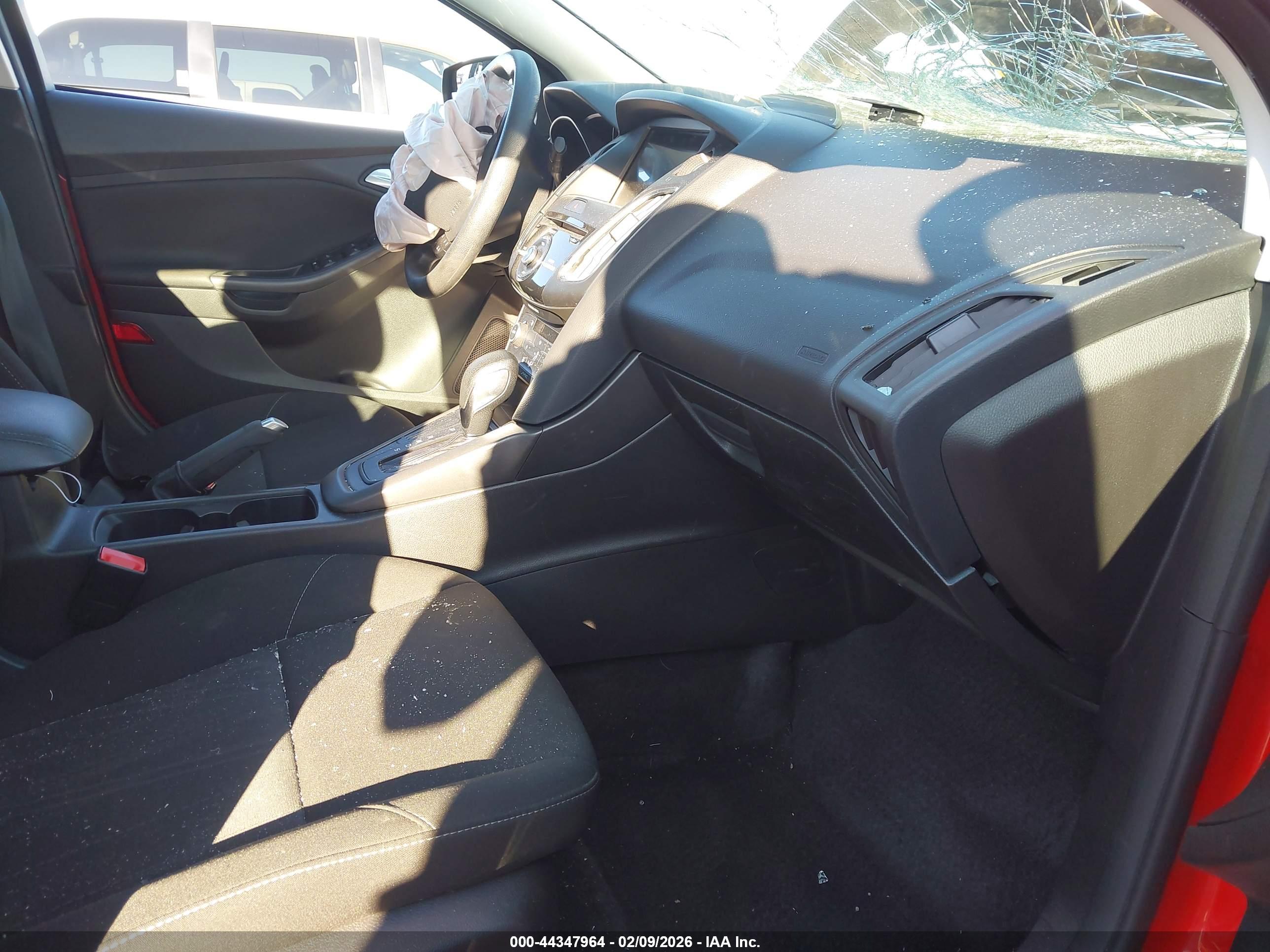FORD FOCUS image 5