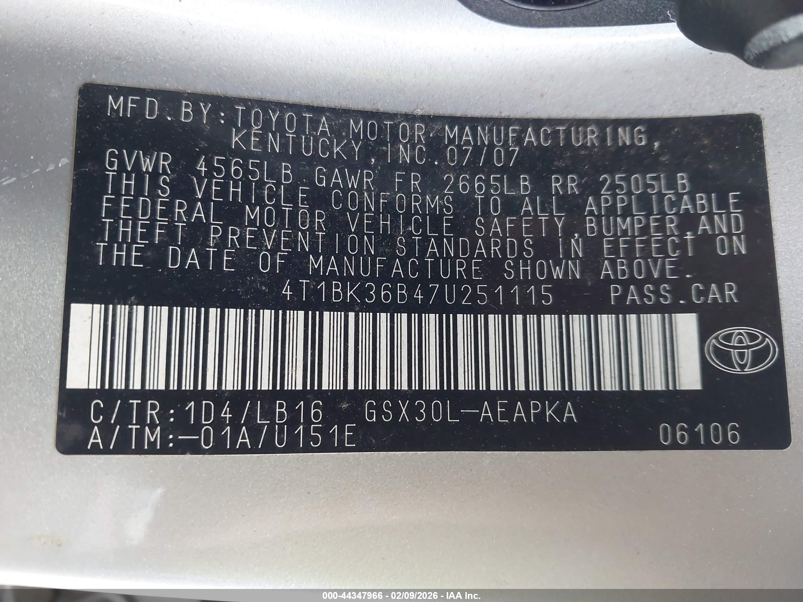 TOYOTA AVALON image 9