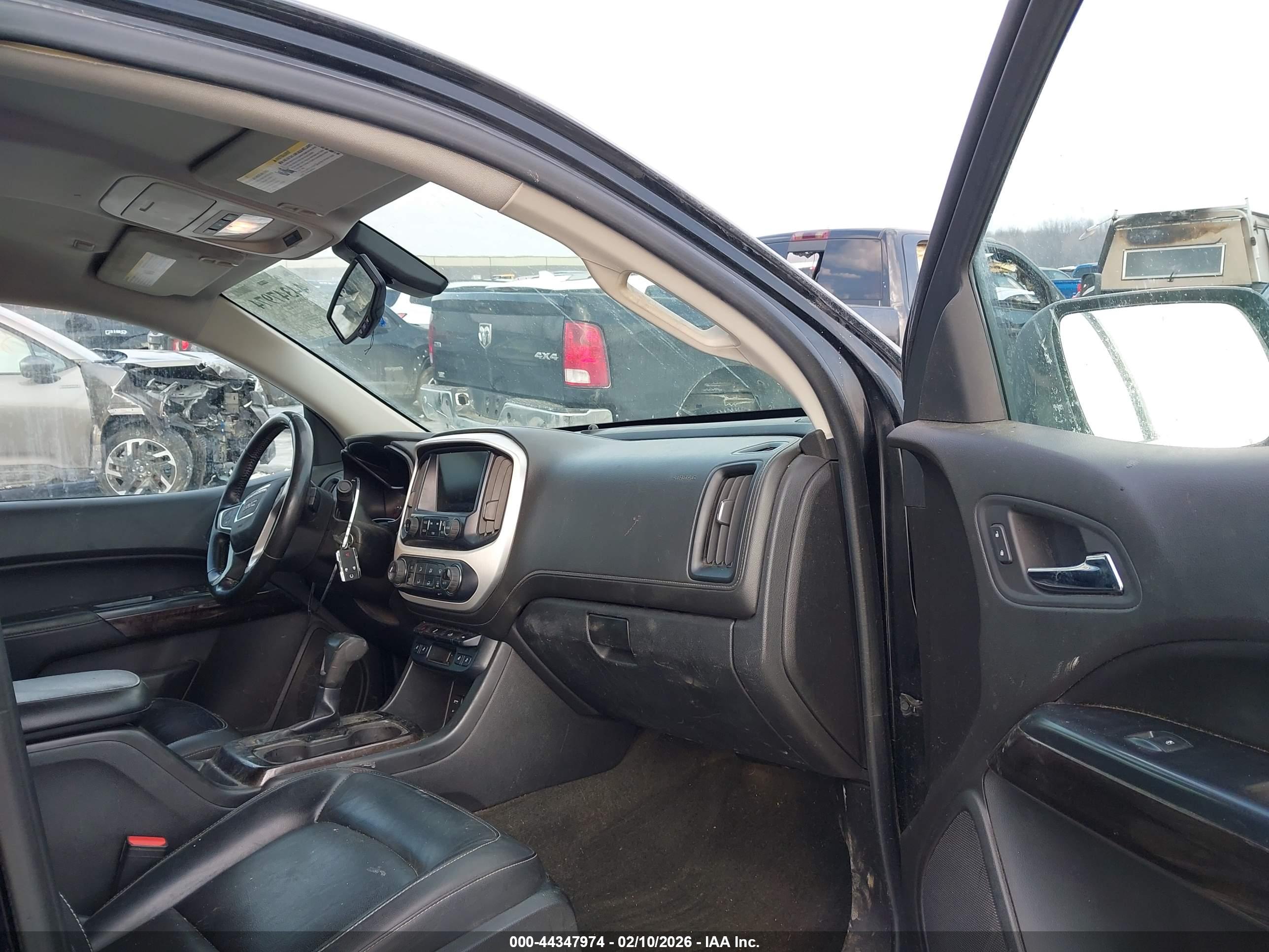 GMC CANYON image 5