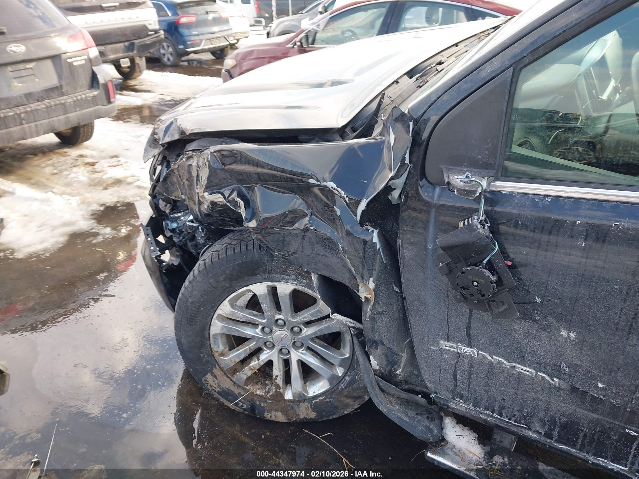 GMC CANYON image 6