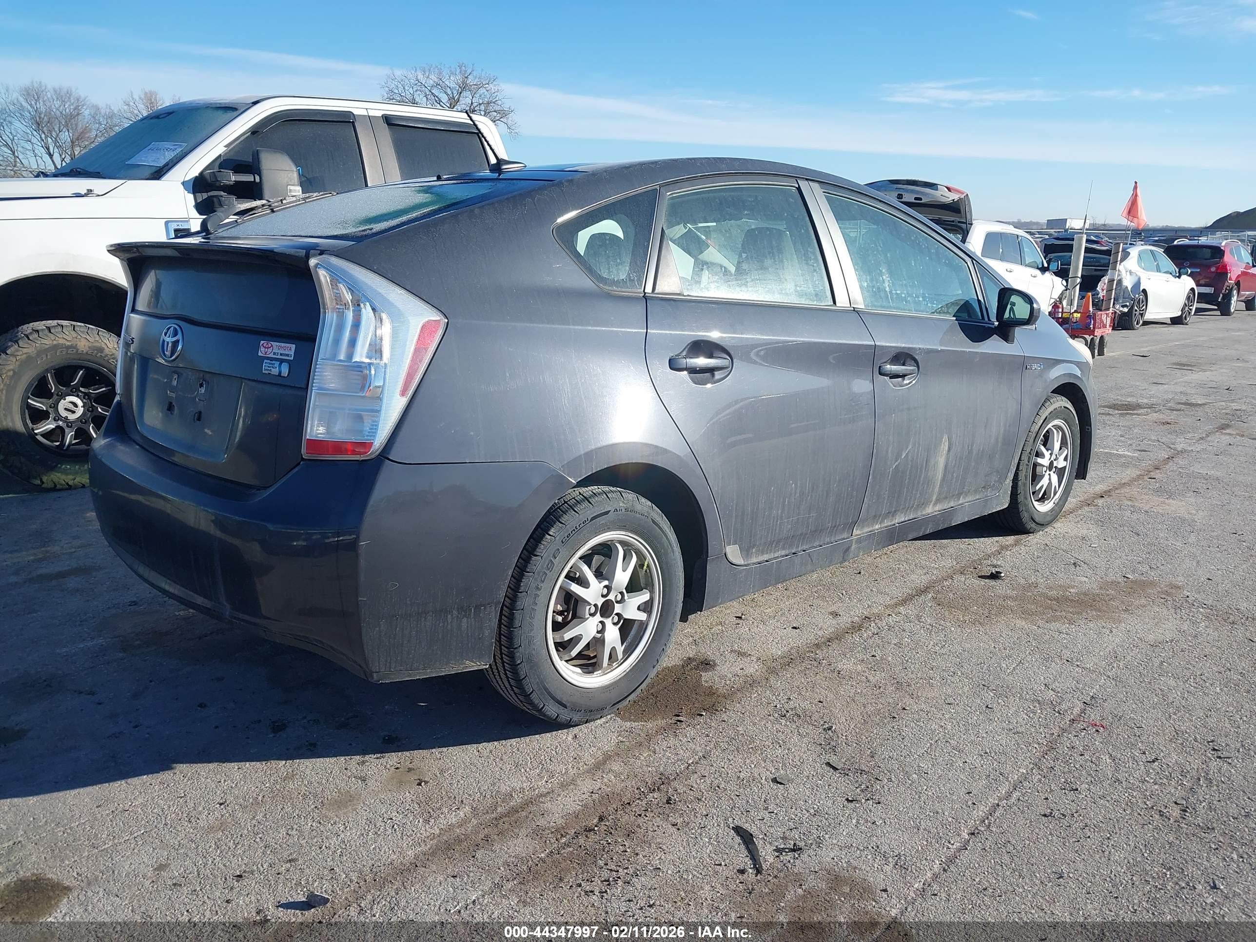TOYOTA PRIUS image 4