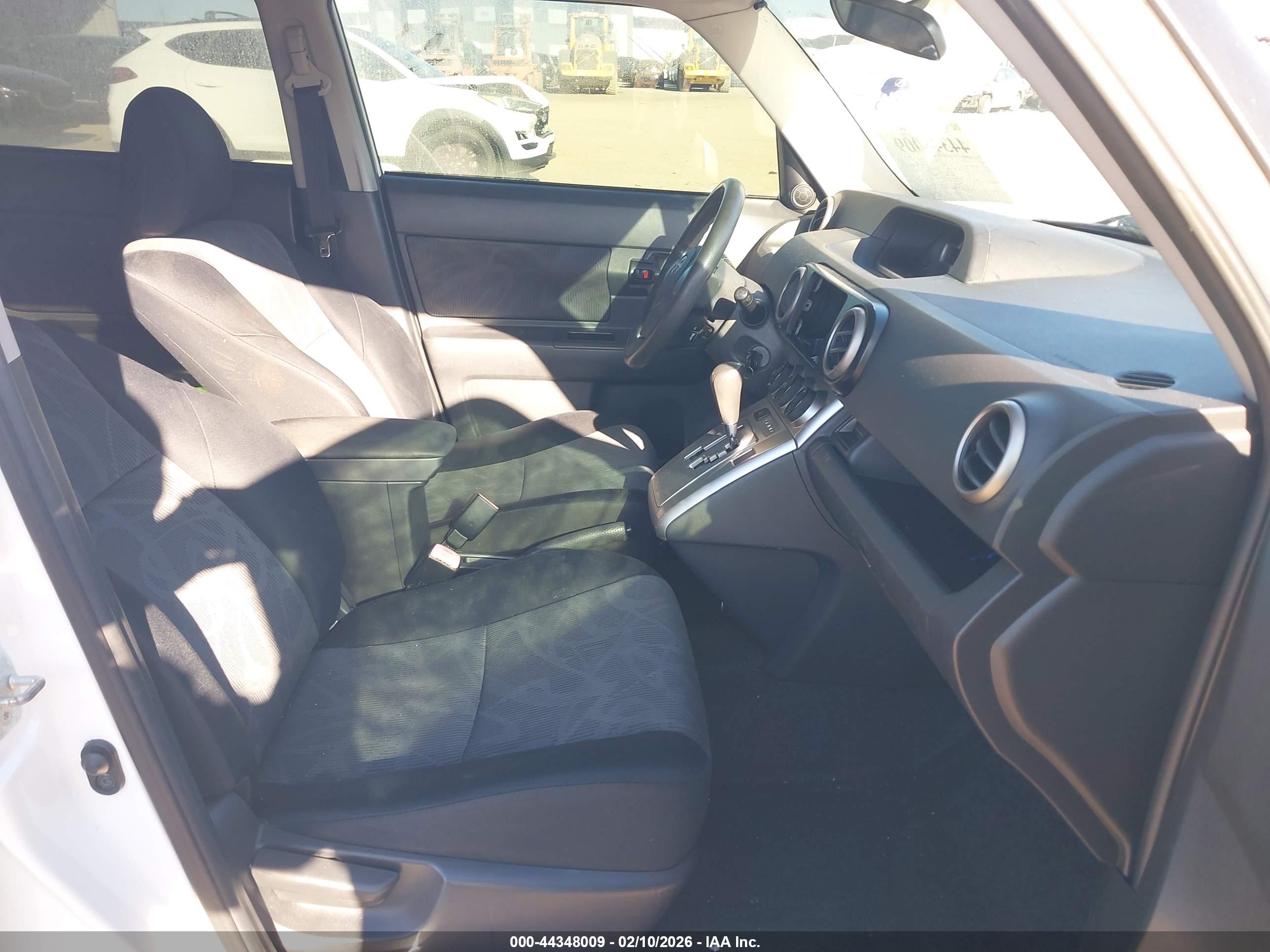 SCION XB image 5