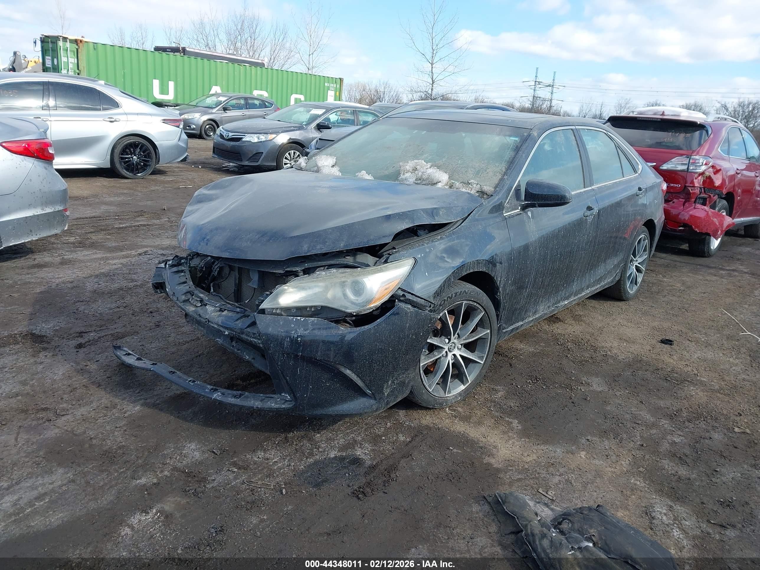 TOYOTA CAMRY image 2