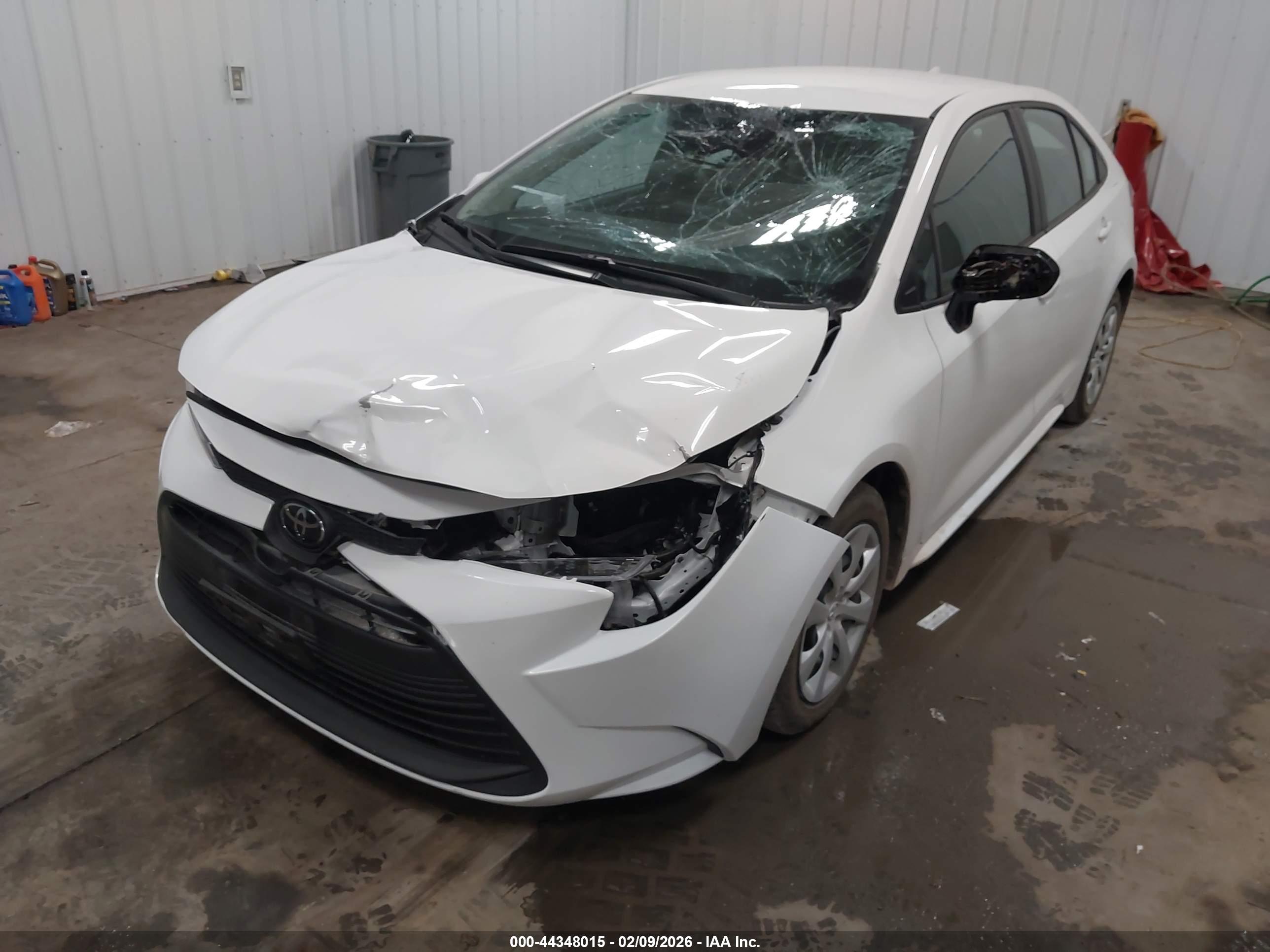 TOYOTA COROLLA image 6