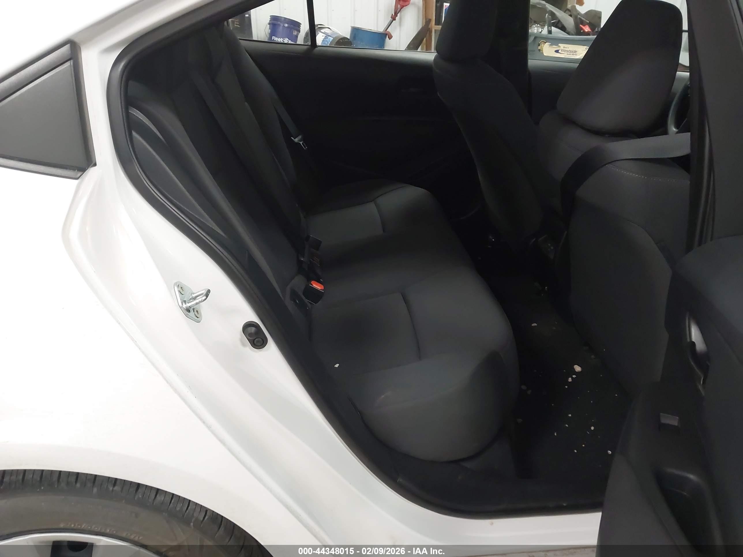 TOYOTA COROLLA image 8