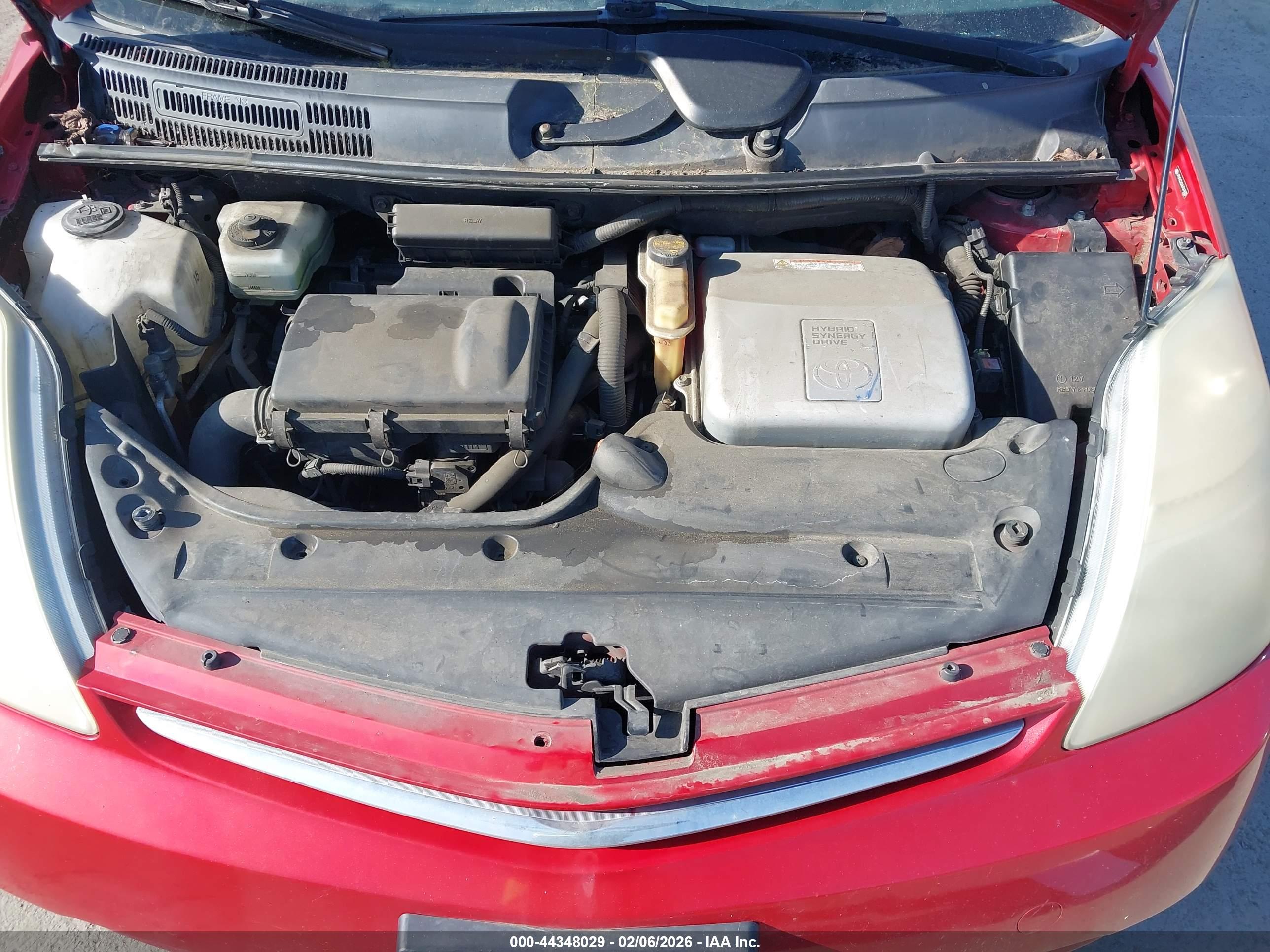 TOYOTA PRIUS image 10