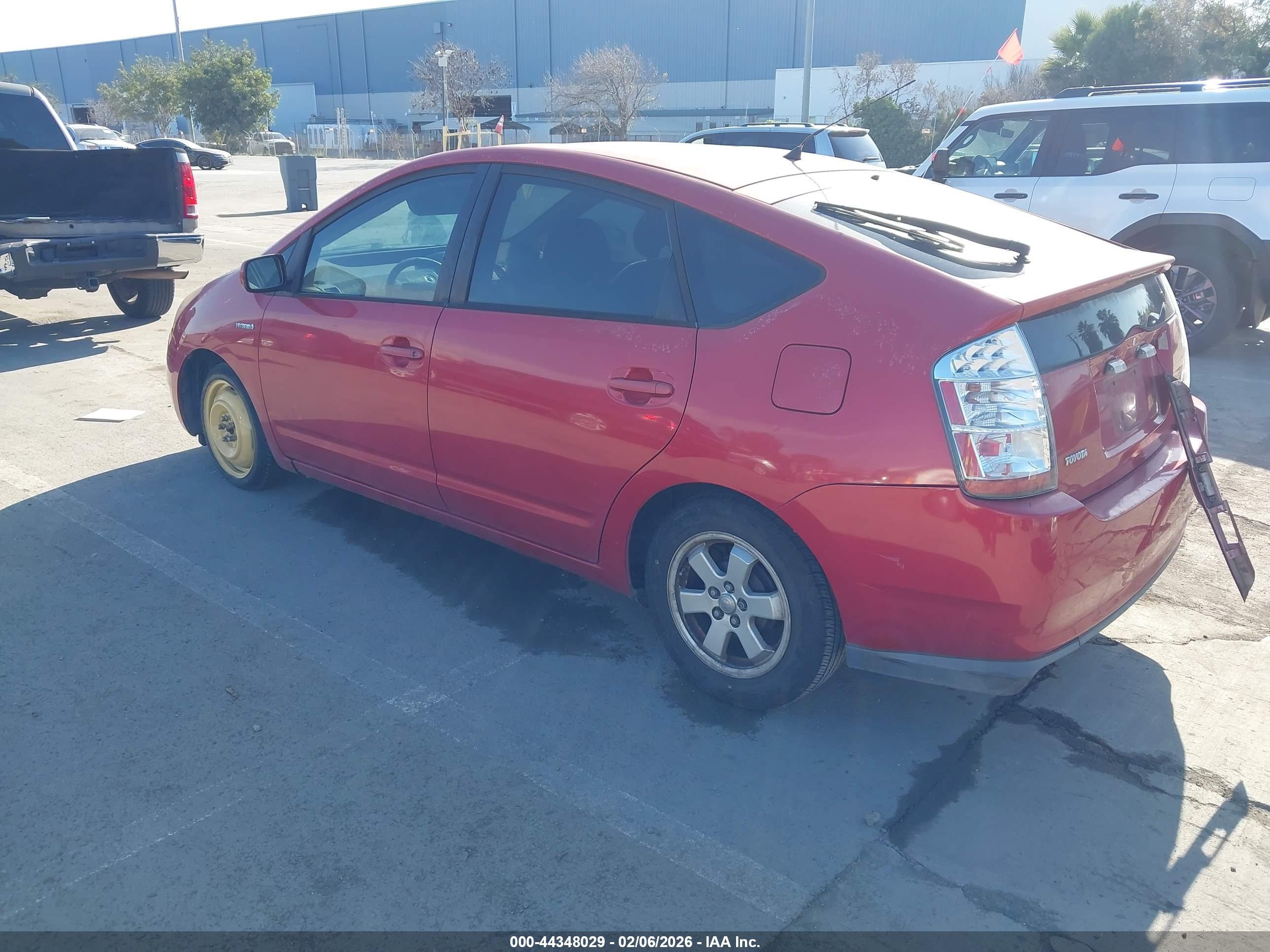 TOYOTA PRIUS image 3