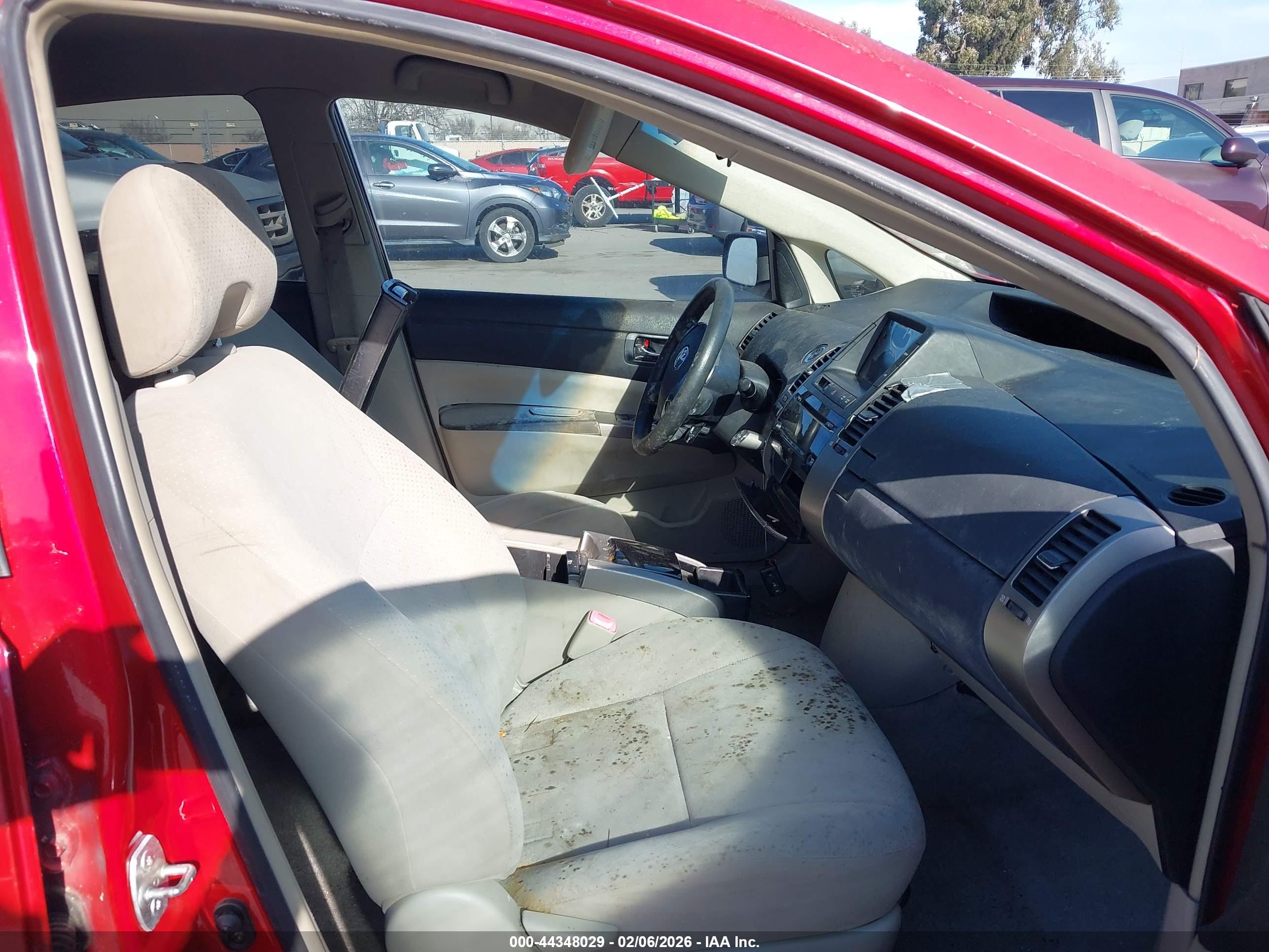 TOYOTA PRIUS image 5