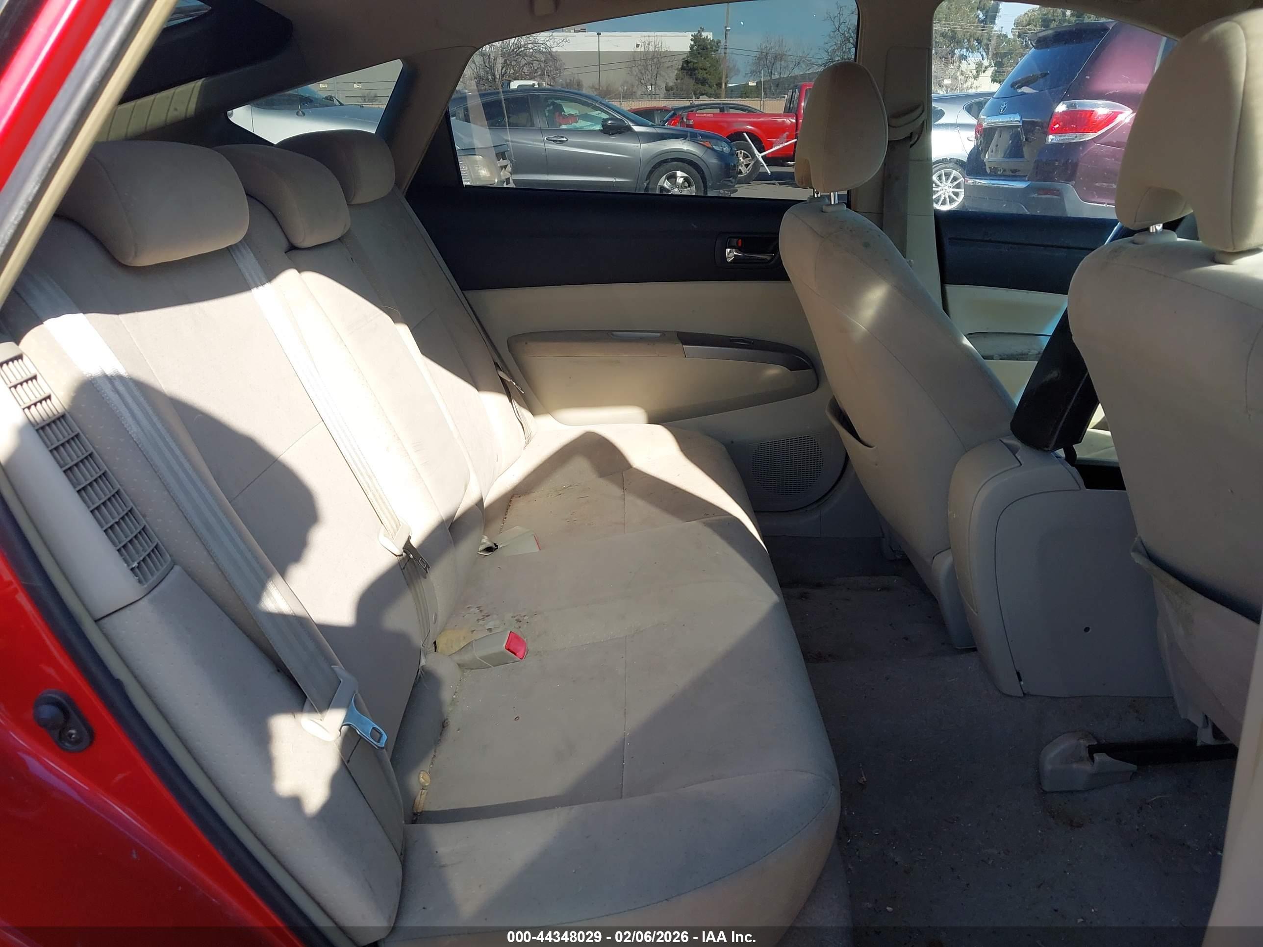 TOYOTA PRIUS image 8