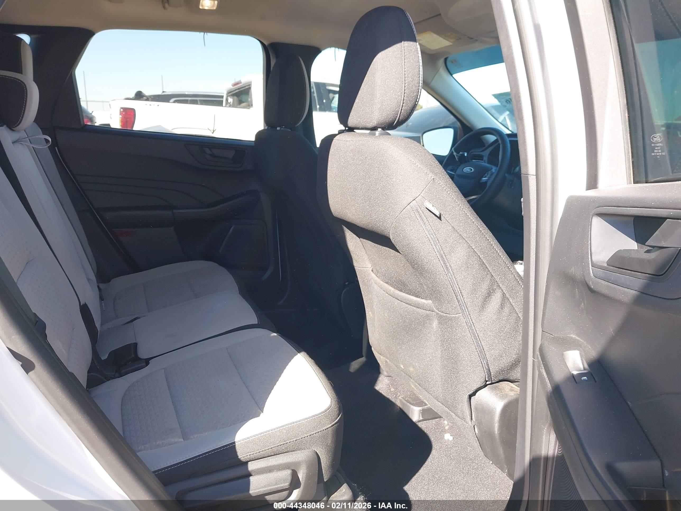 FORD ESCAPE image 8