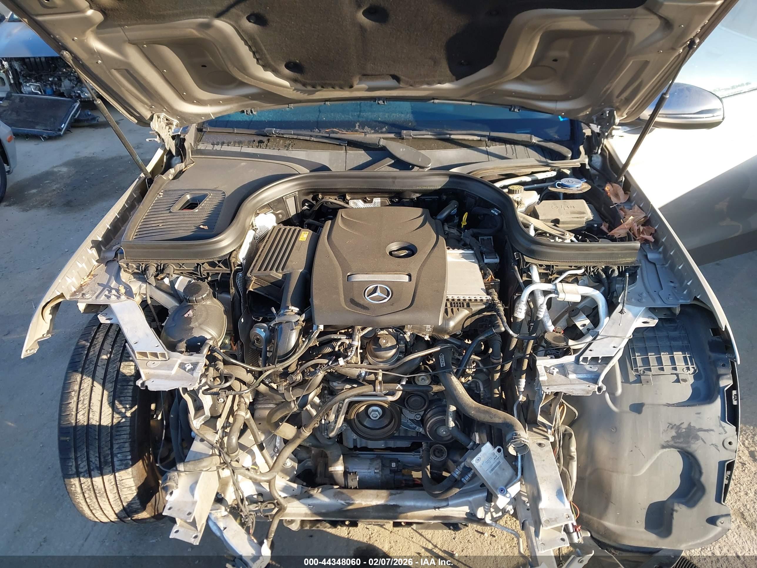 MERCEDES-BENZ GLC image 10