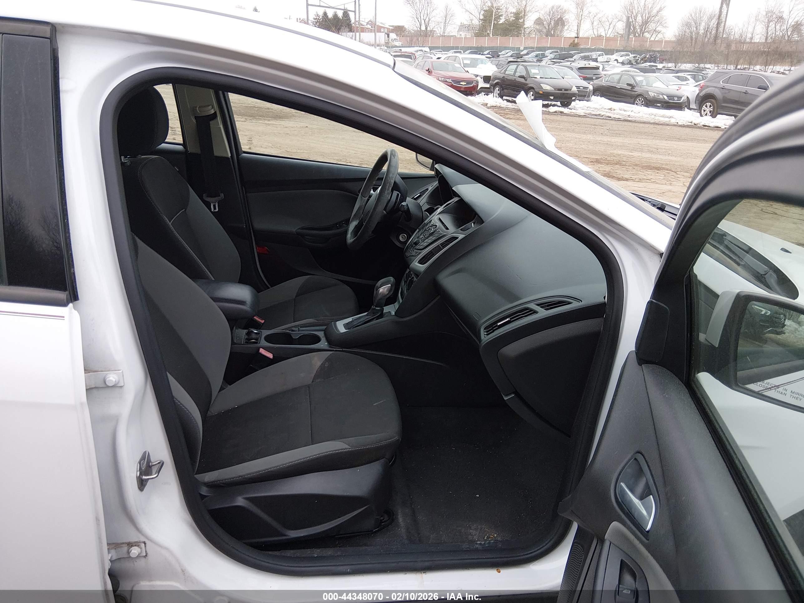 FORD FOCUS image 5