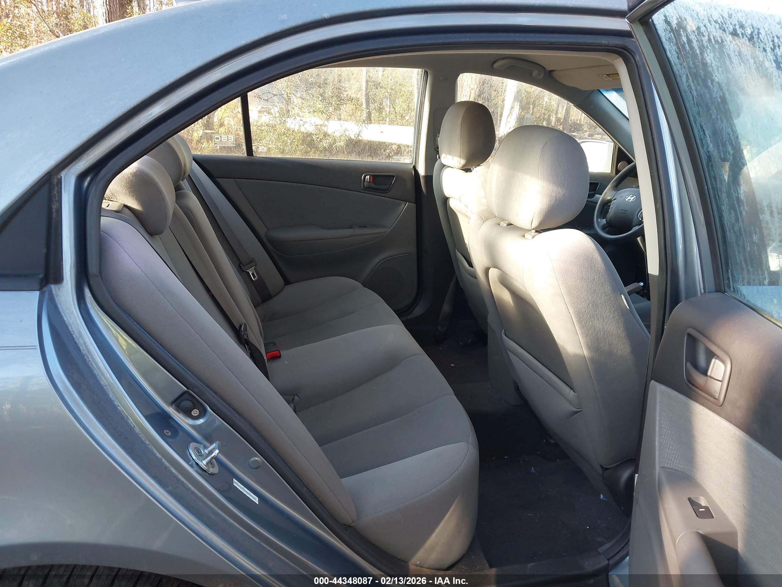 HYUNDAI SONATA image 8