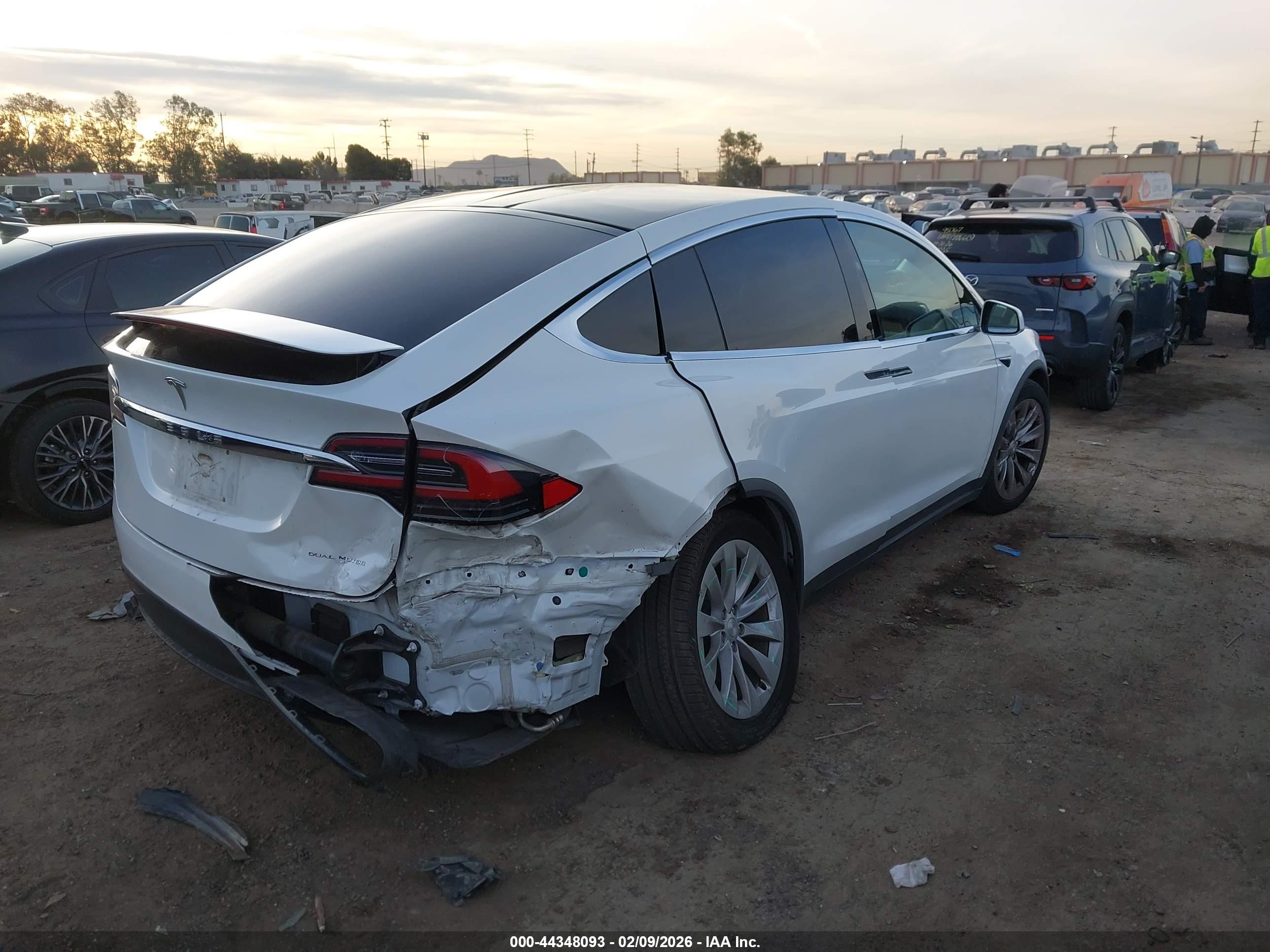 TESLA MODEL image 4