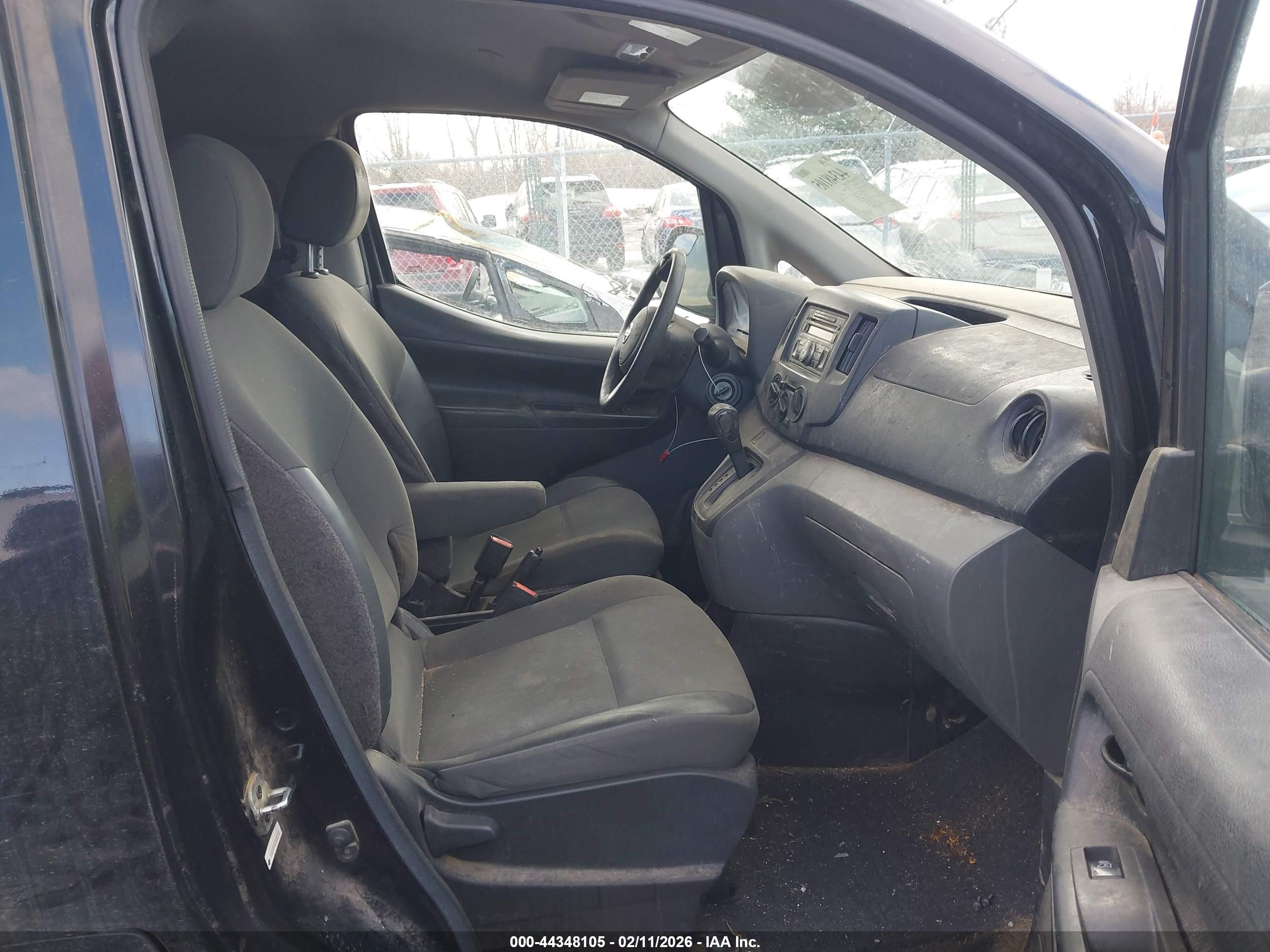 NISSAN NV200 image 5