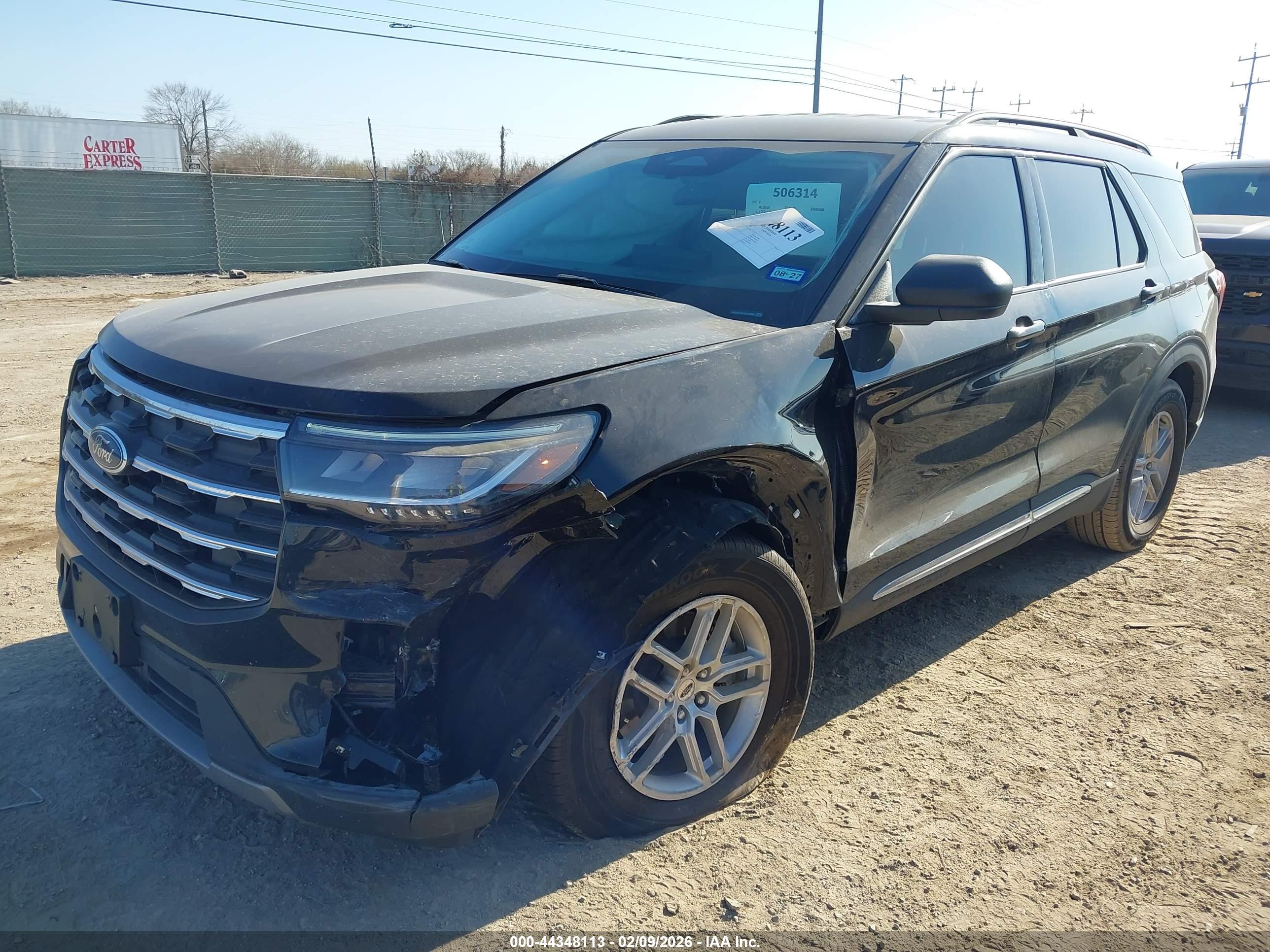 FORD EXPLORER image 2