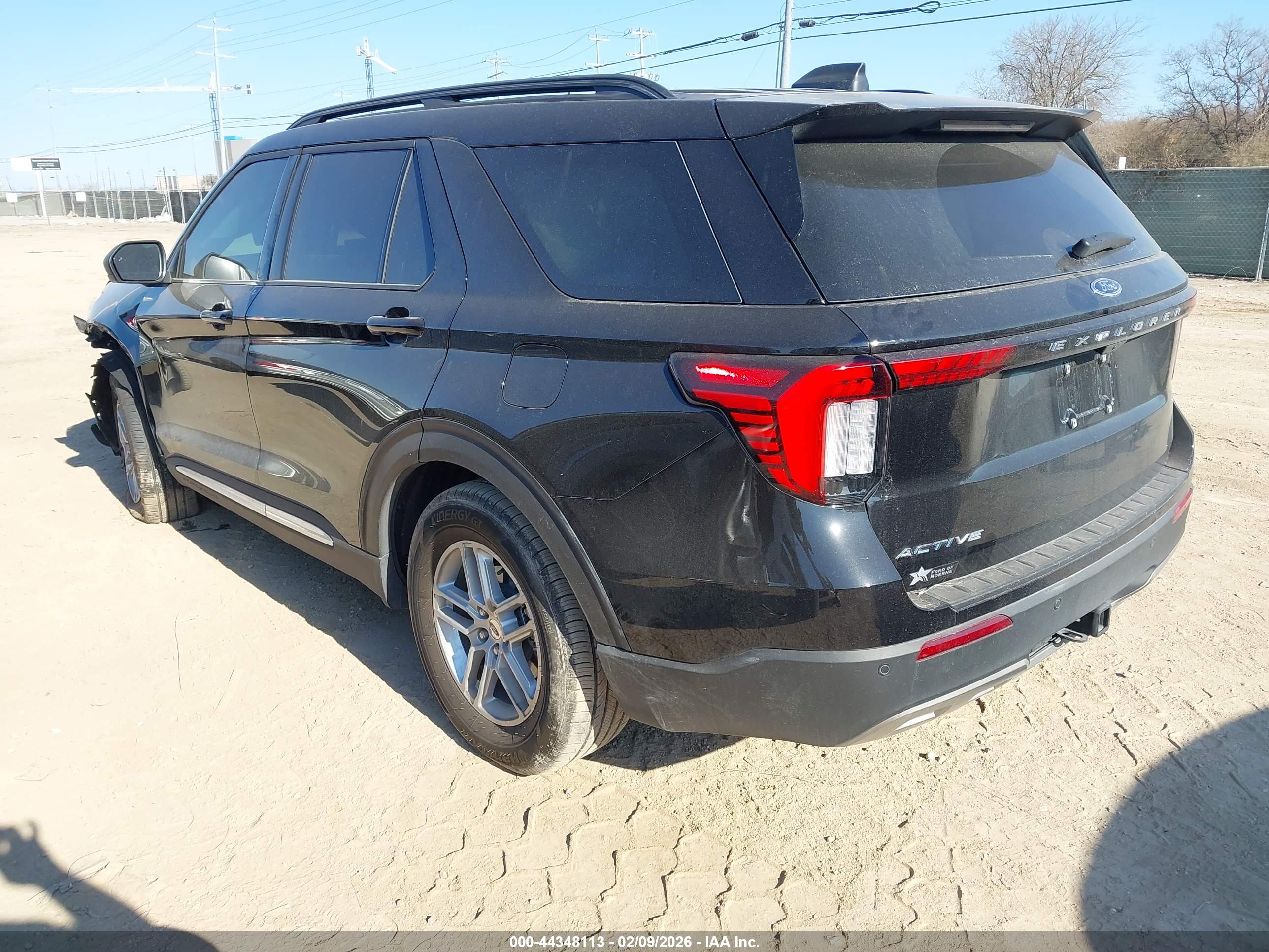 FORD EXPLORER image 3