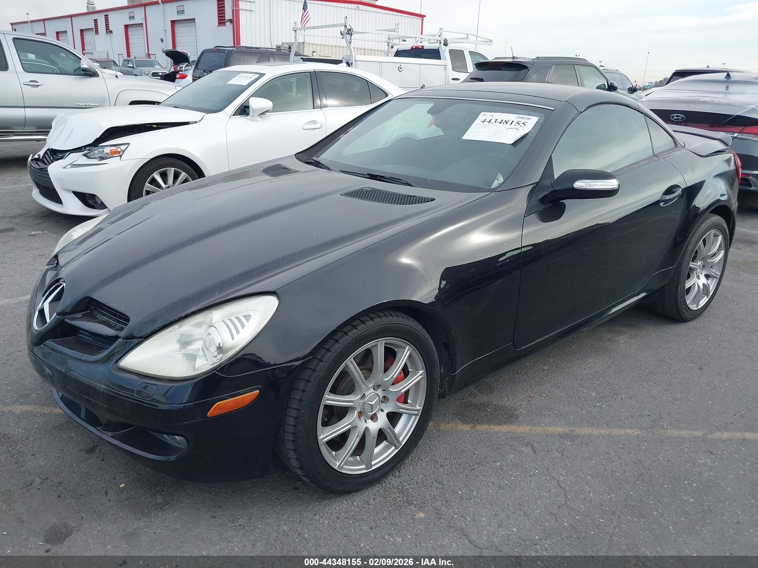 MERCEDES-BENZ SLK image 2