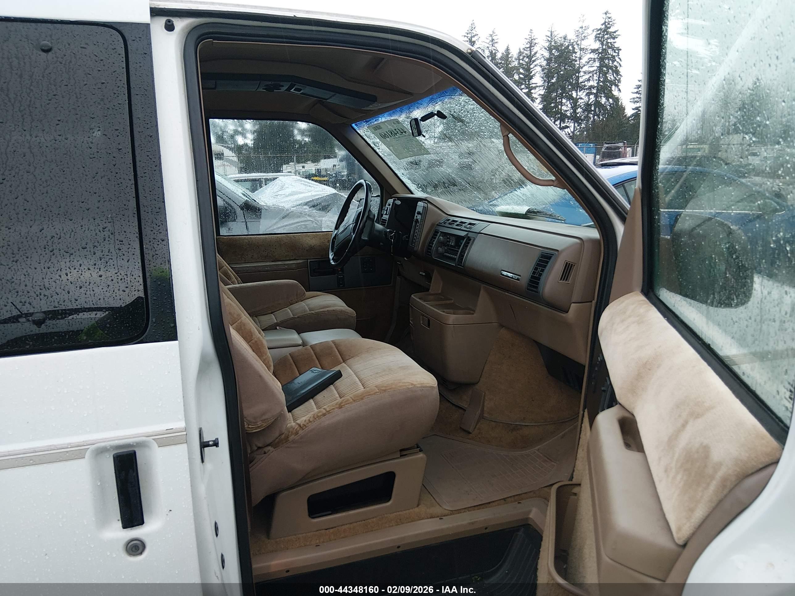 CHEVROLET ASTRO image 5