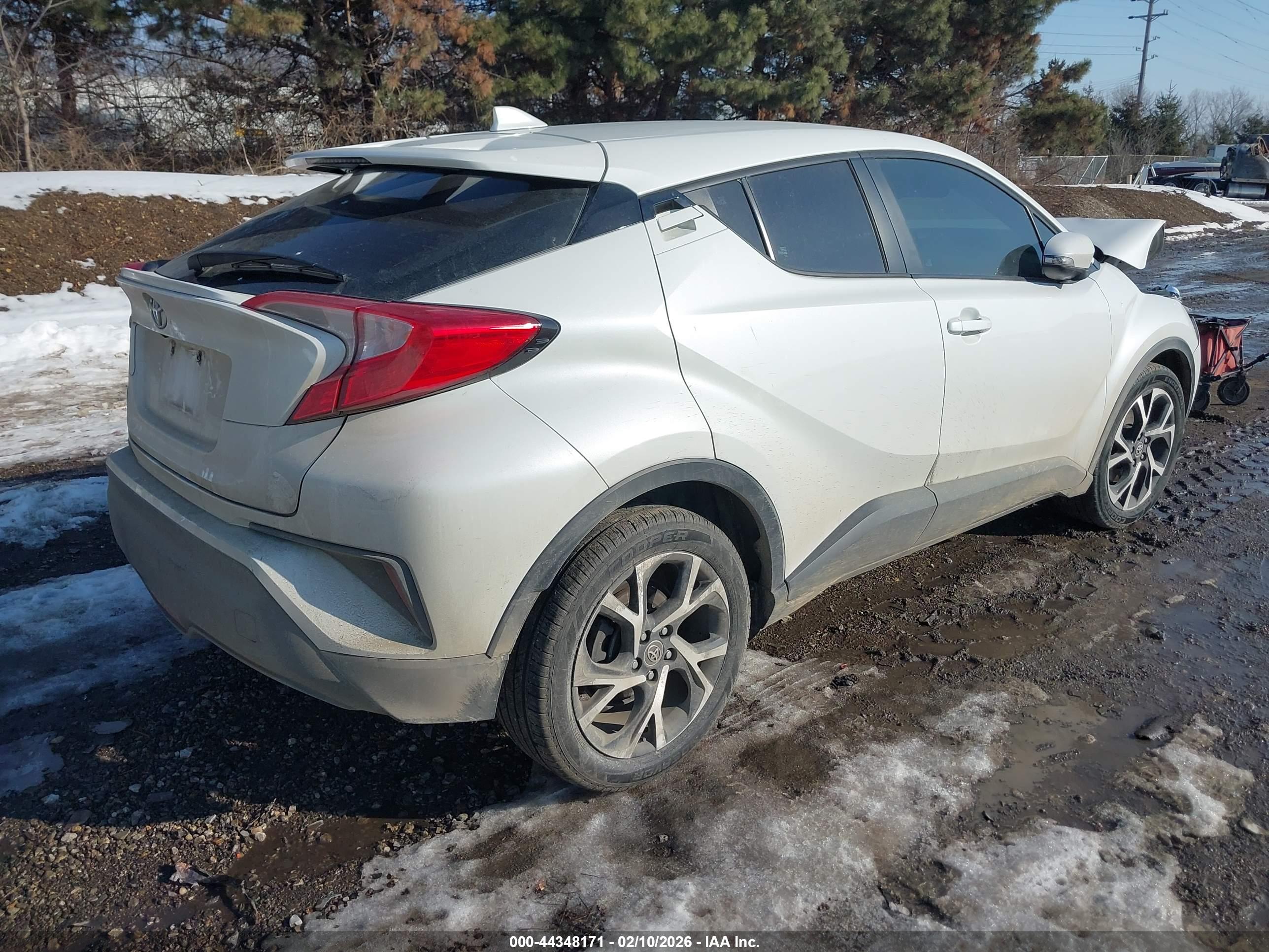 TOYOTA C-HR image 4