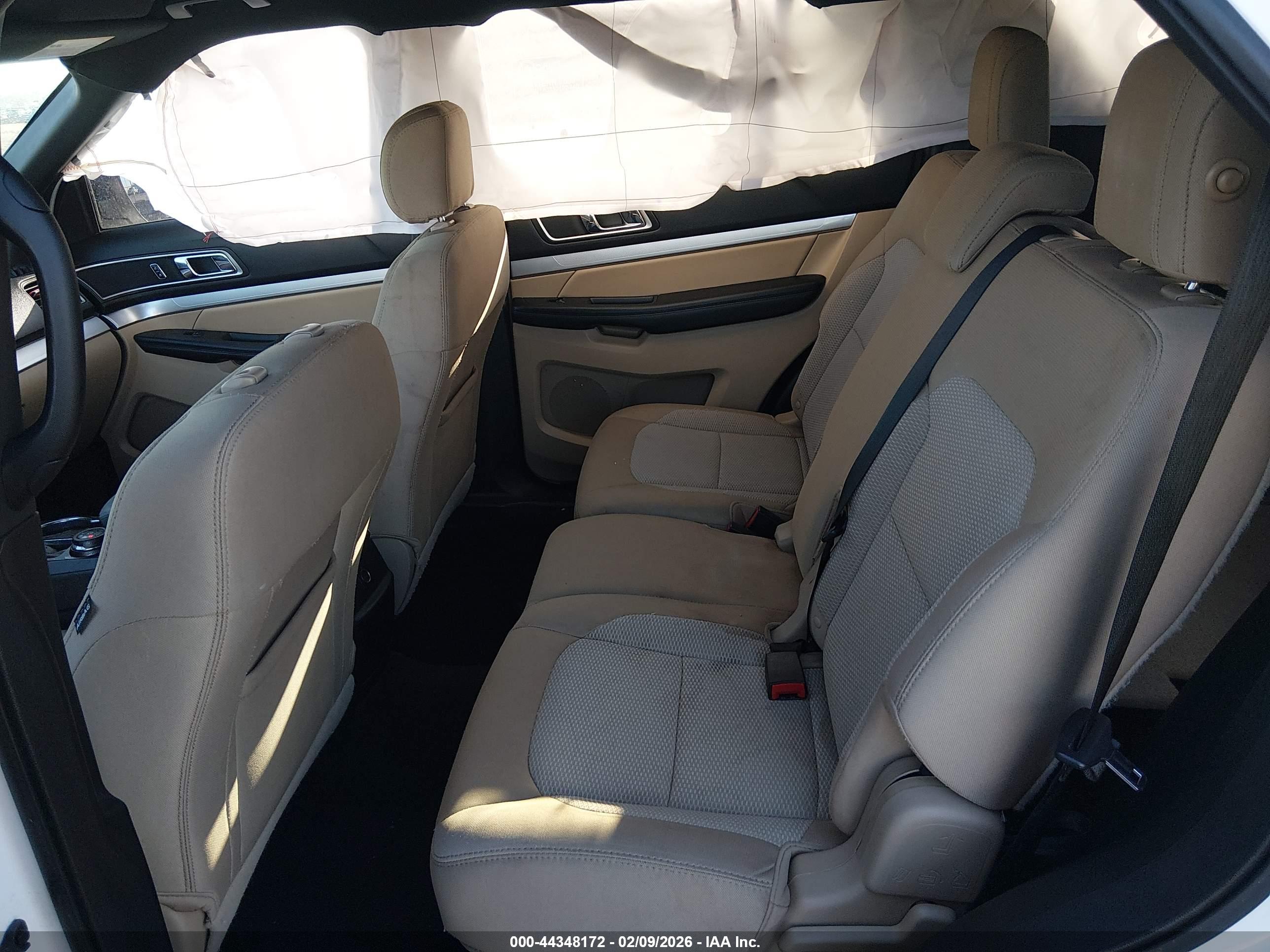FORD EXPLORER image 8