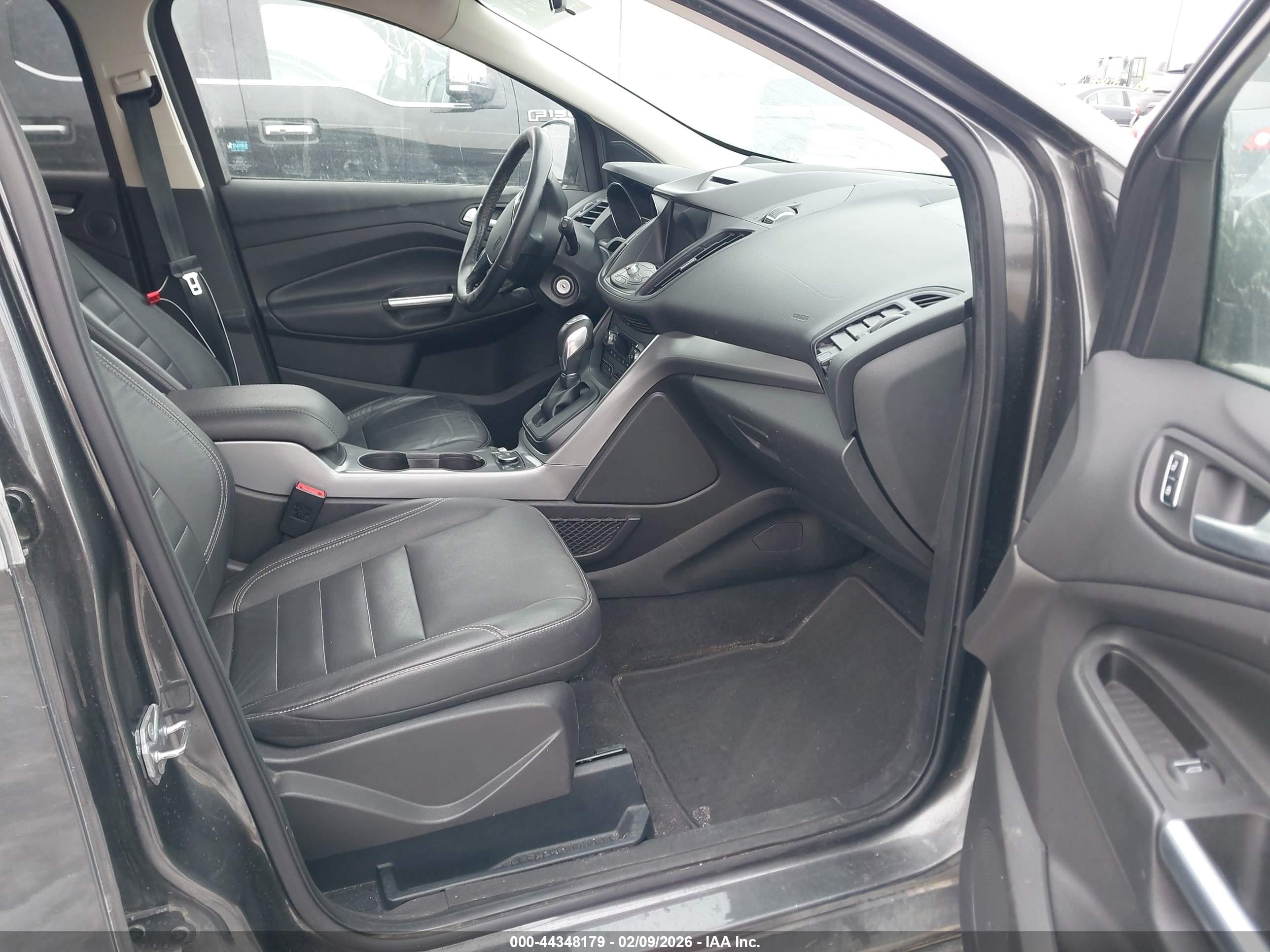 FORD ESCAPE image 5
