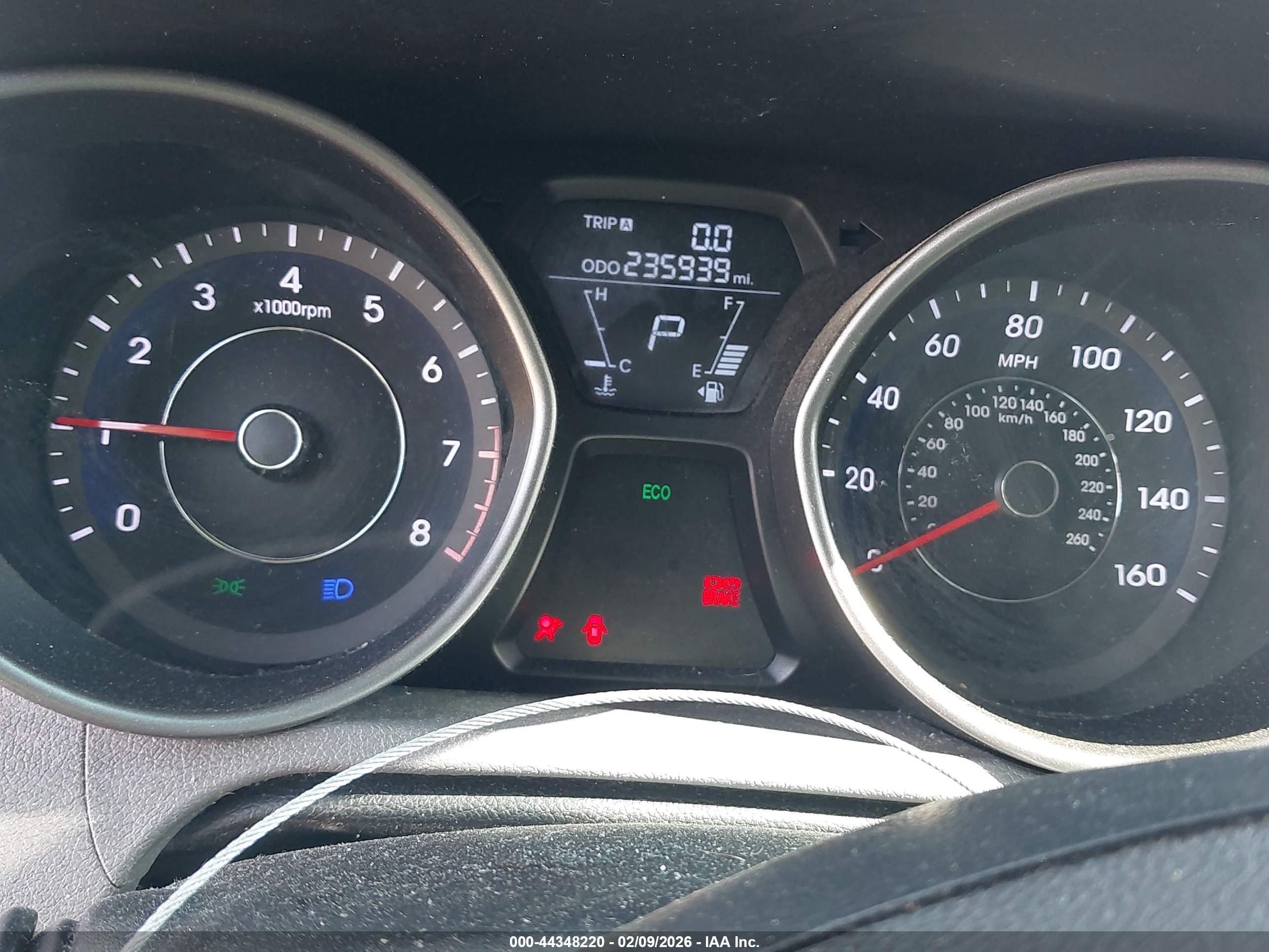 HYUNDAI ELANTRA image 7