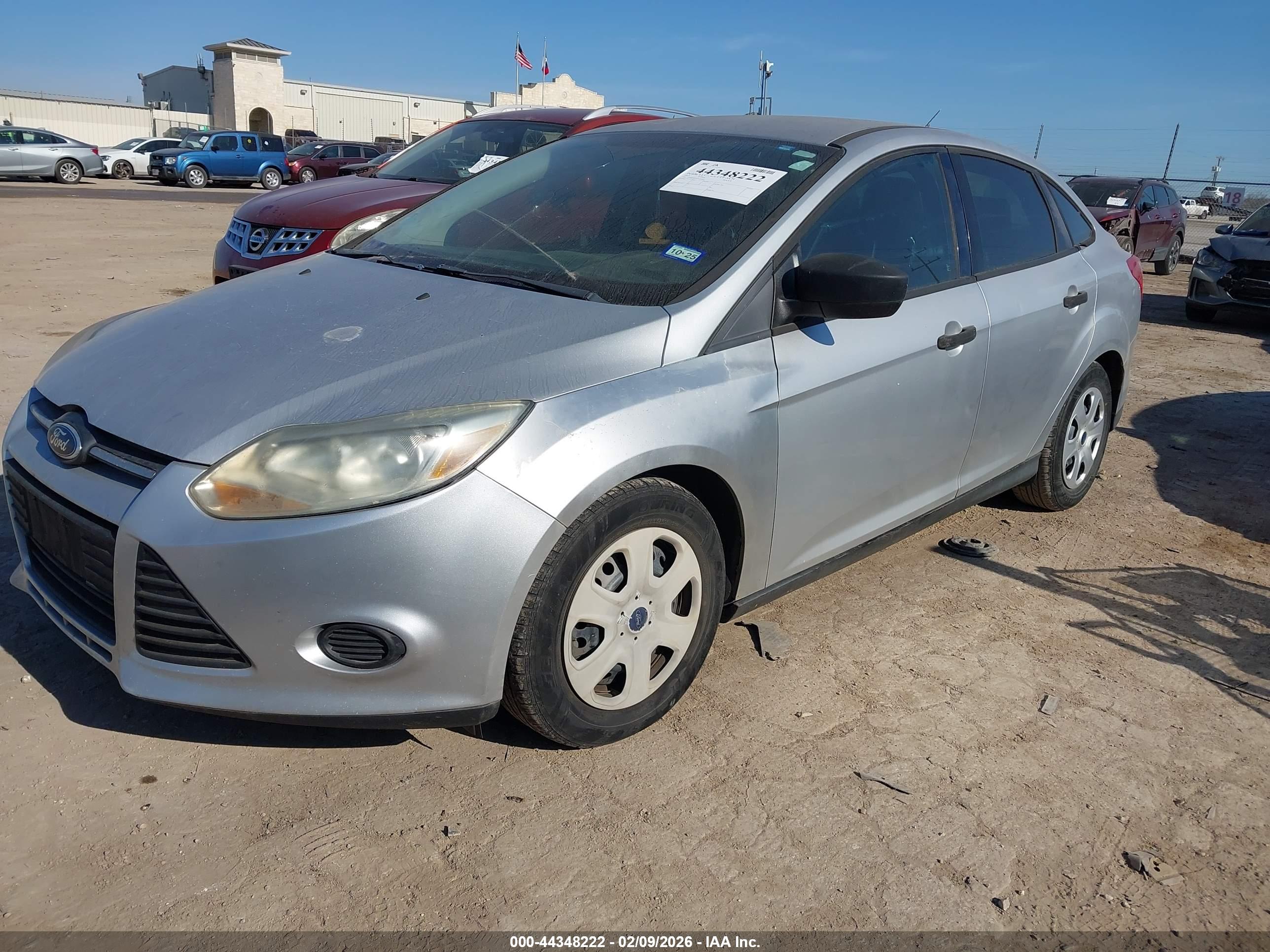 FORD FOCUS image 2