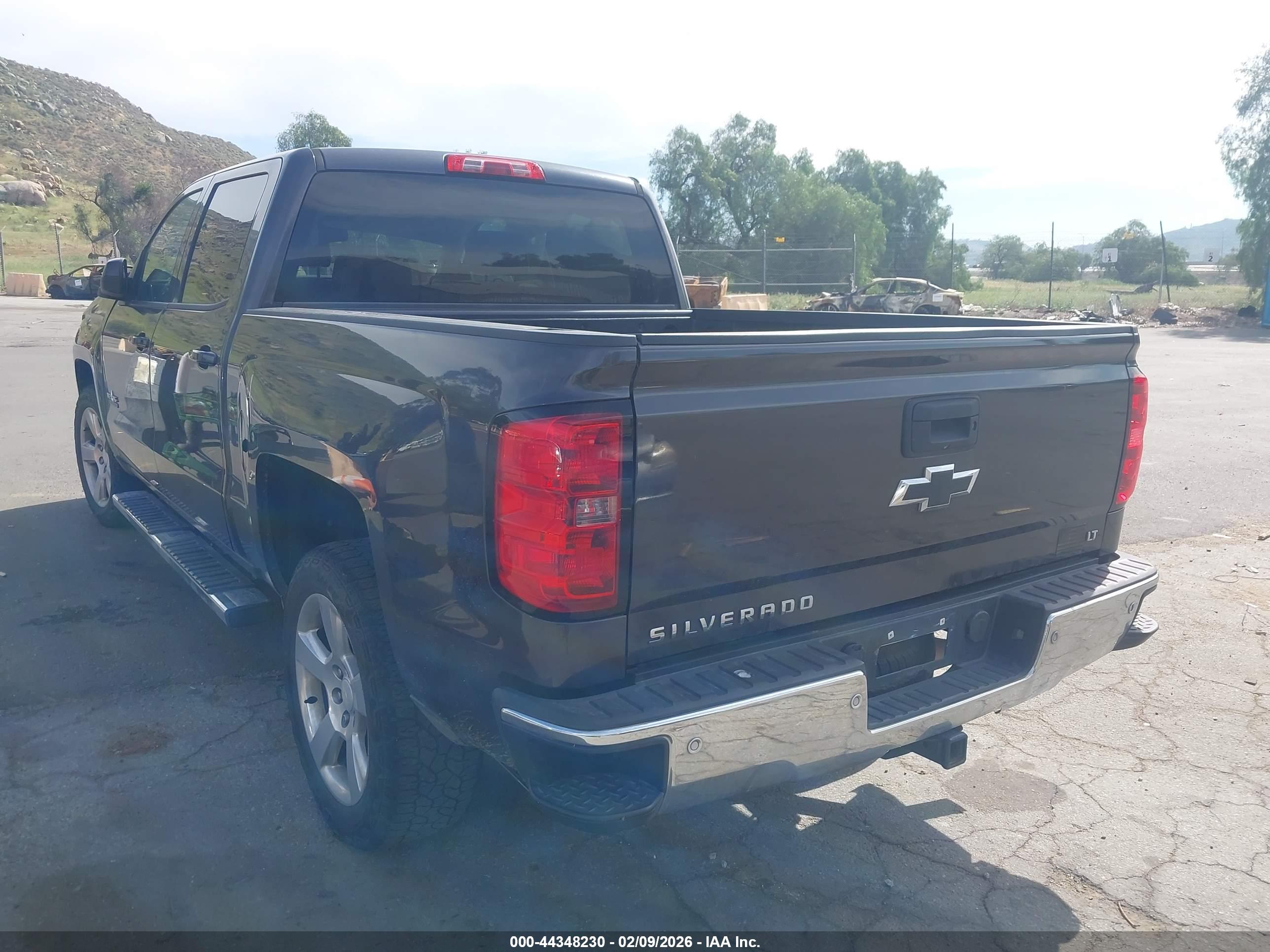 CHEVROLET SILVERADO image 3