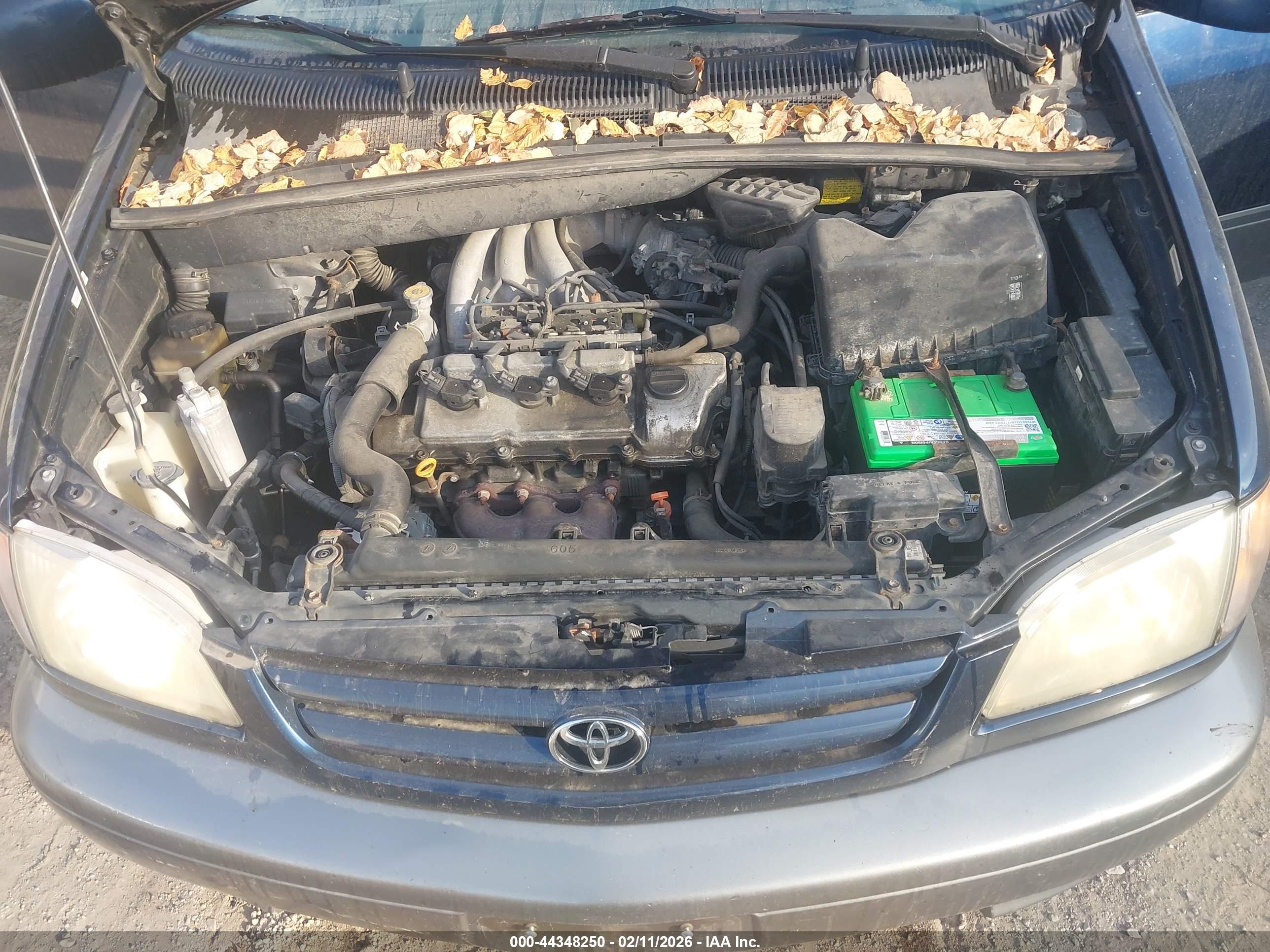 TOYOTA SIENNA image 10