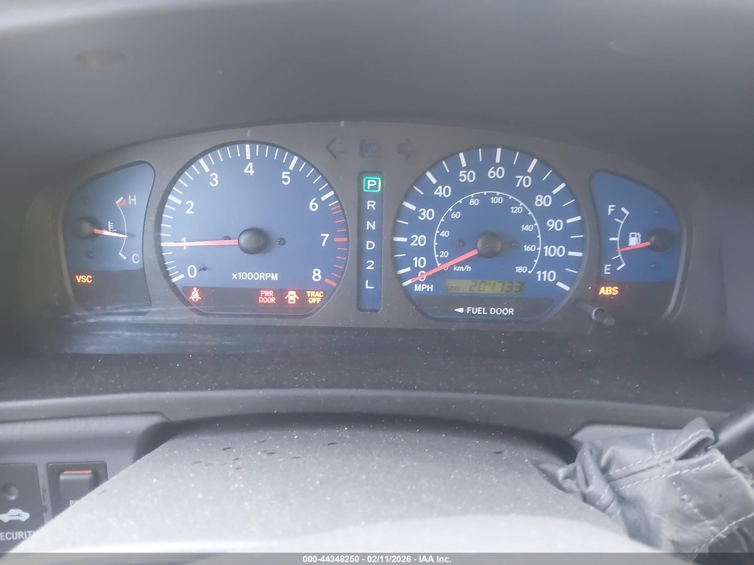 TOYOTA SIENNA image 7