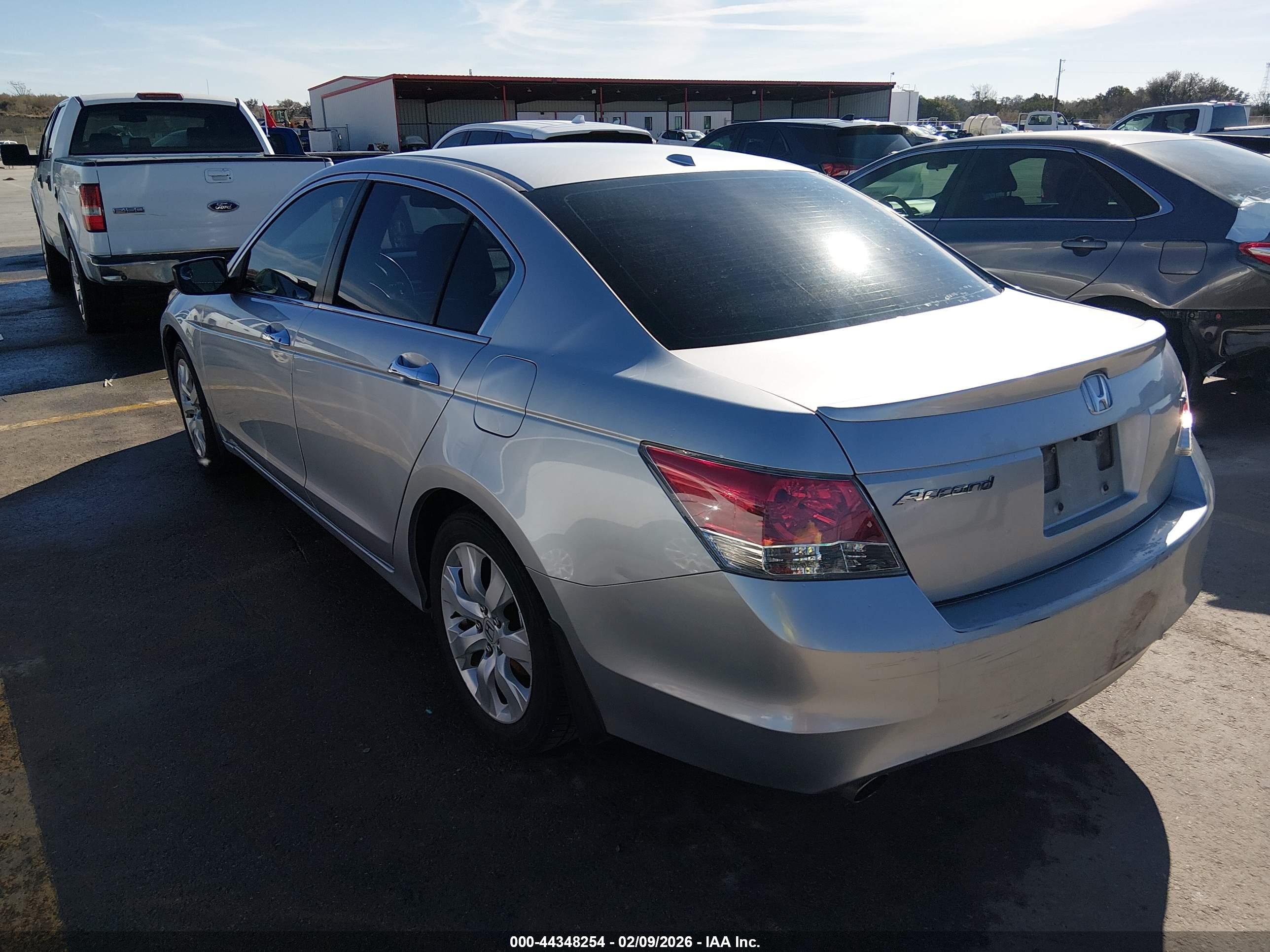 HONDA ACCORD image 3
