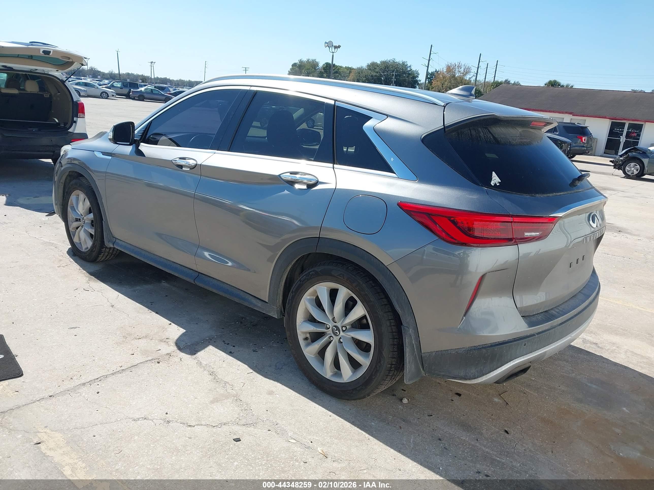 INFINITI QX50 image 3