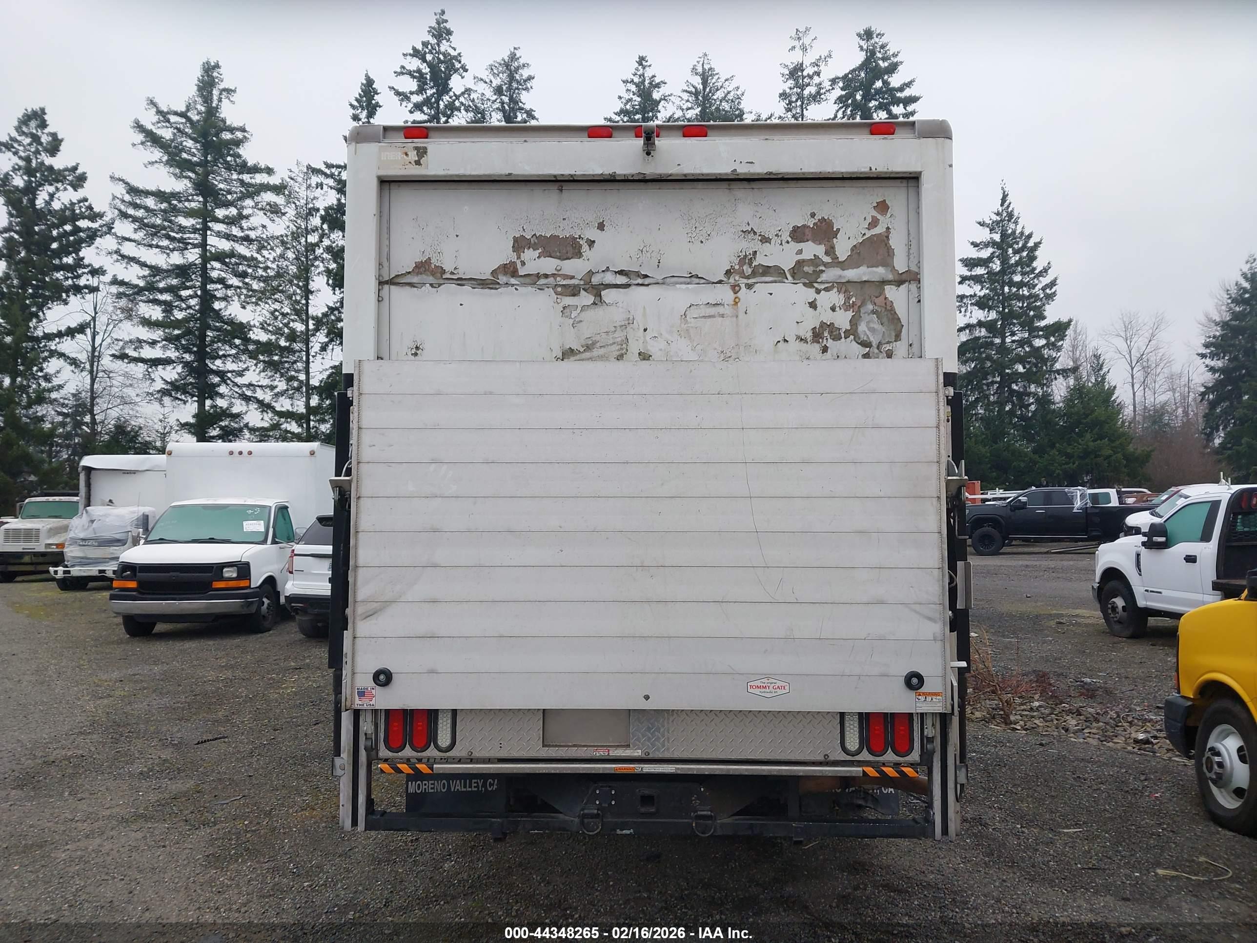 GMC SAVANA image 8