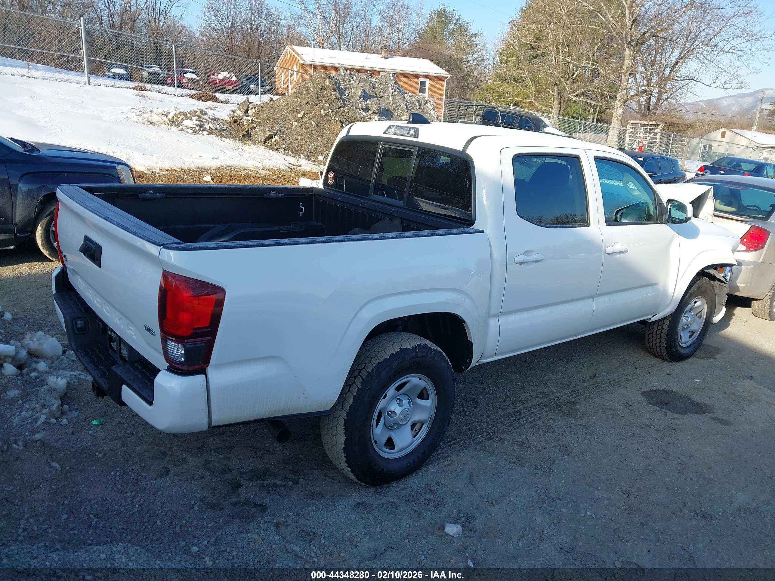 TOYOTA TACOMA image 4