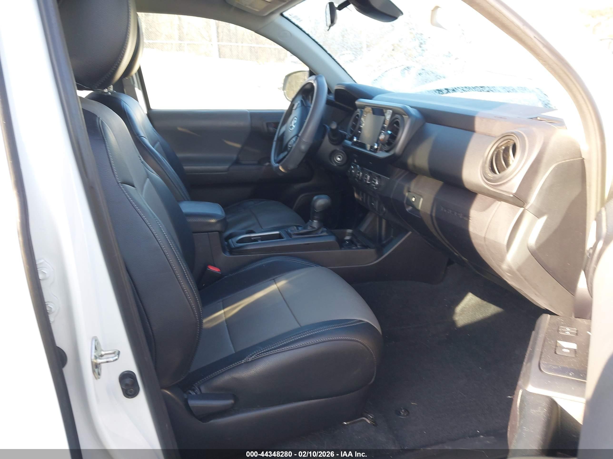 TOYOTA TACOMA image 5