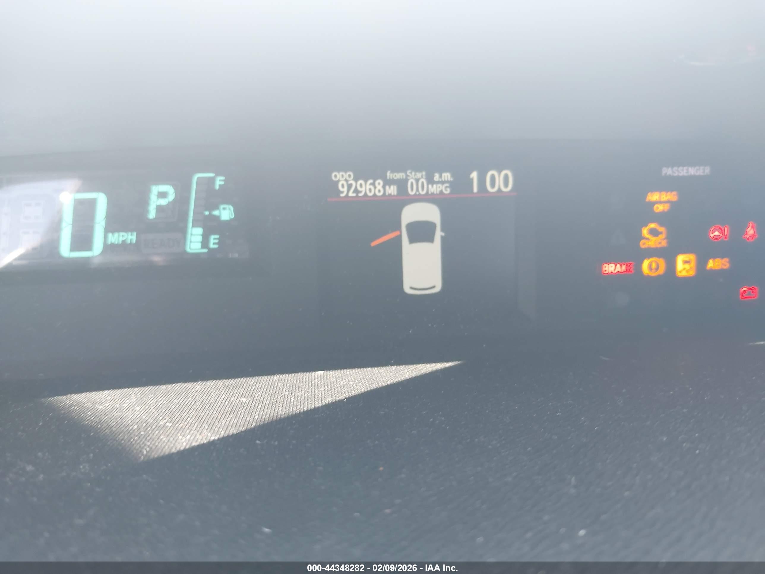 TOYOTA PRIUS image 7