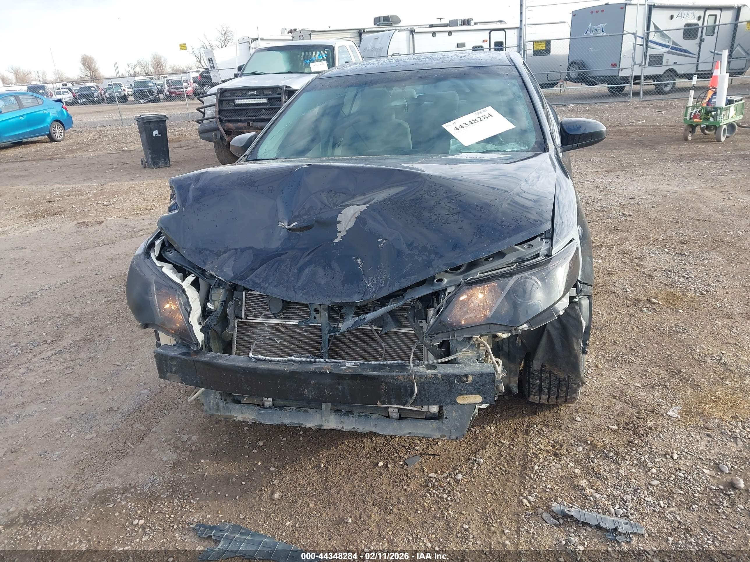 TOYOTA CAMRY image 6