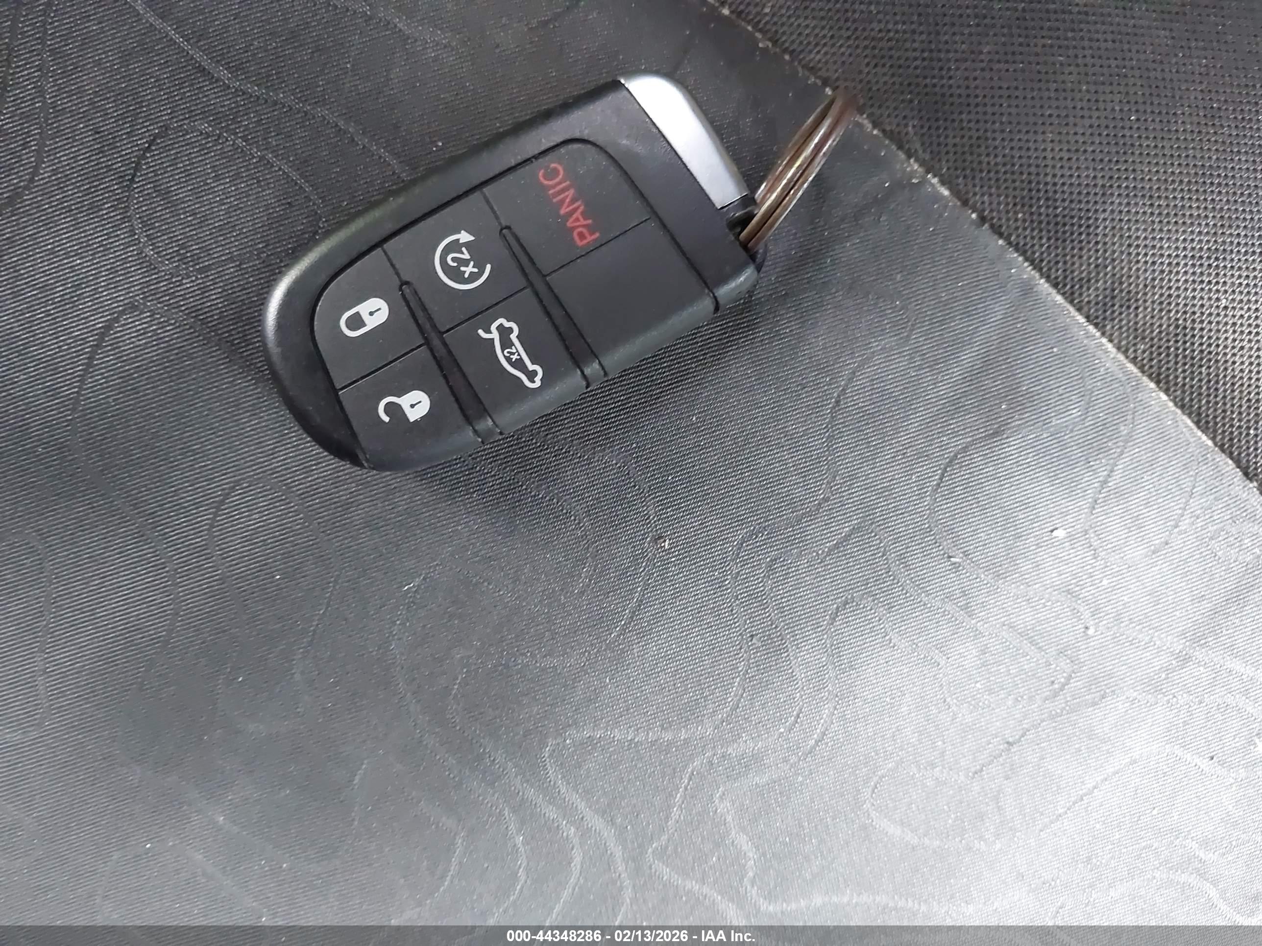 JEEP RENEGADE image 11