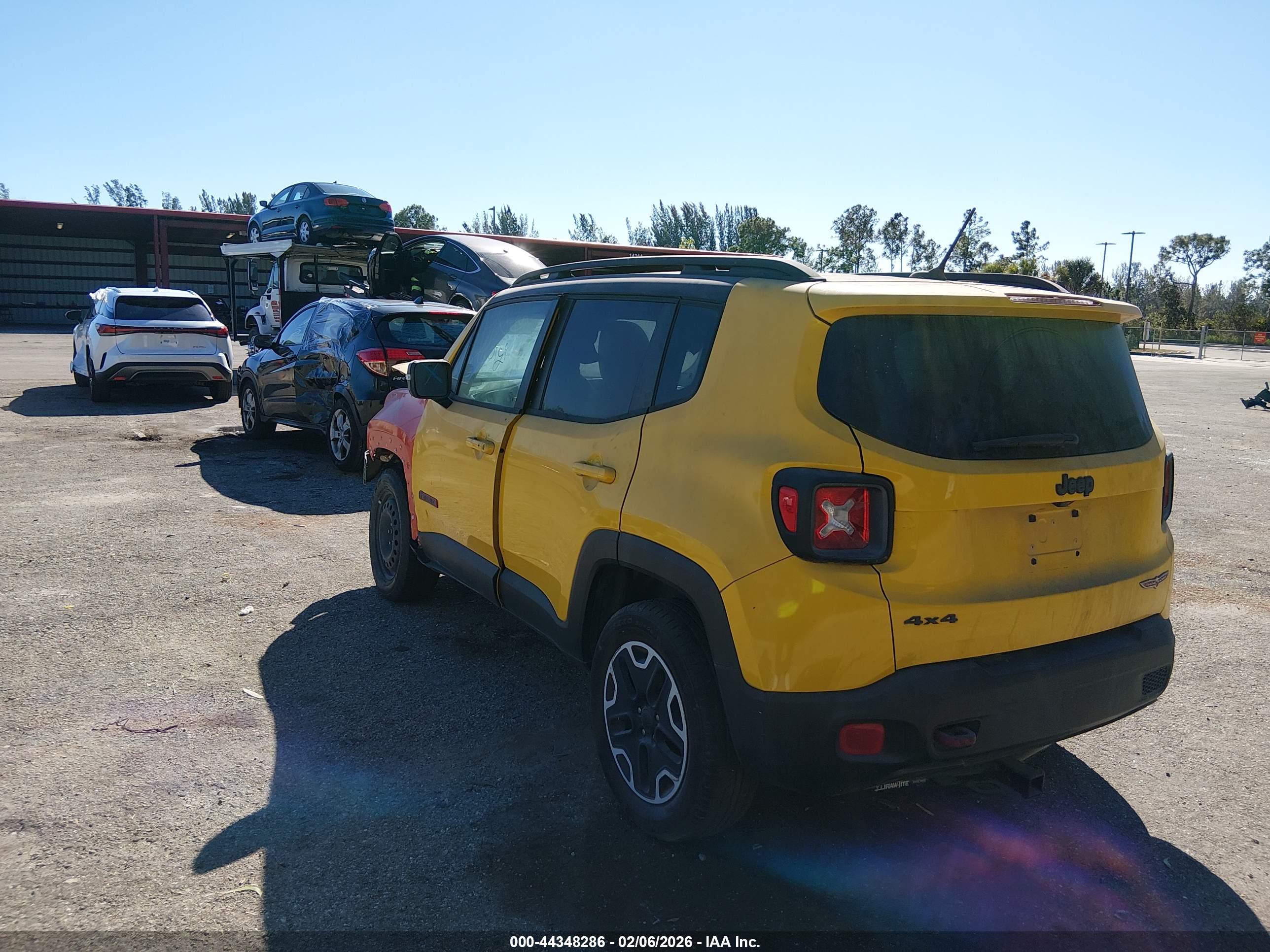 JEEP RENEGADE image 3