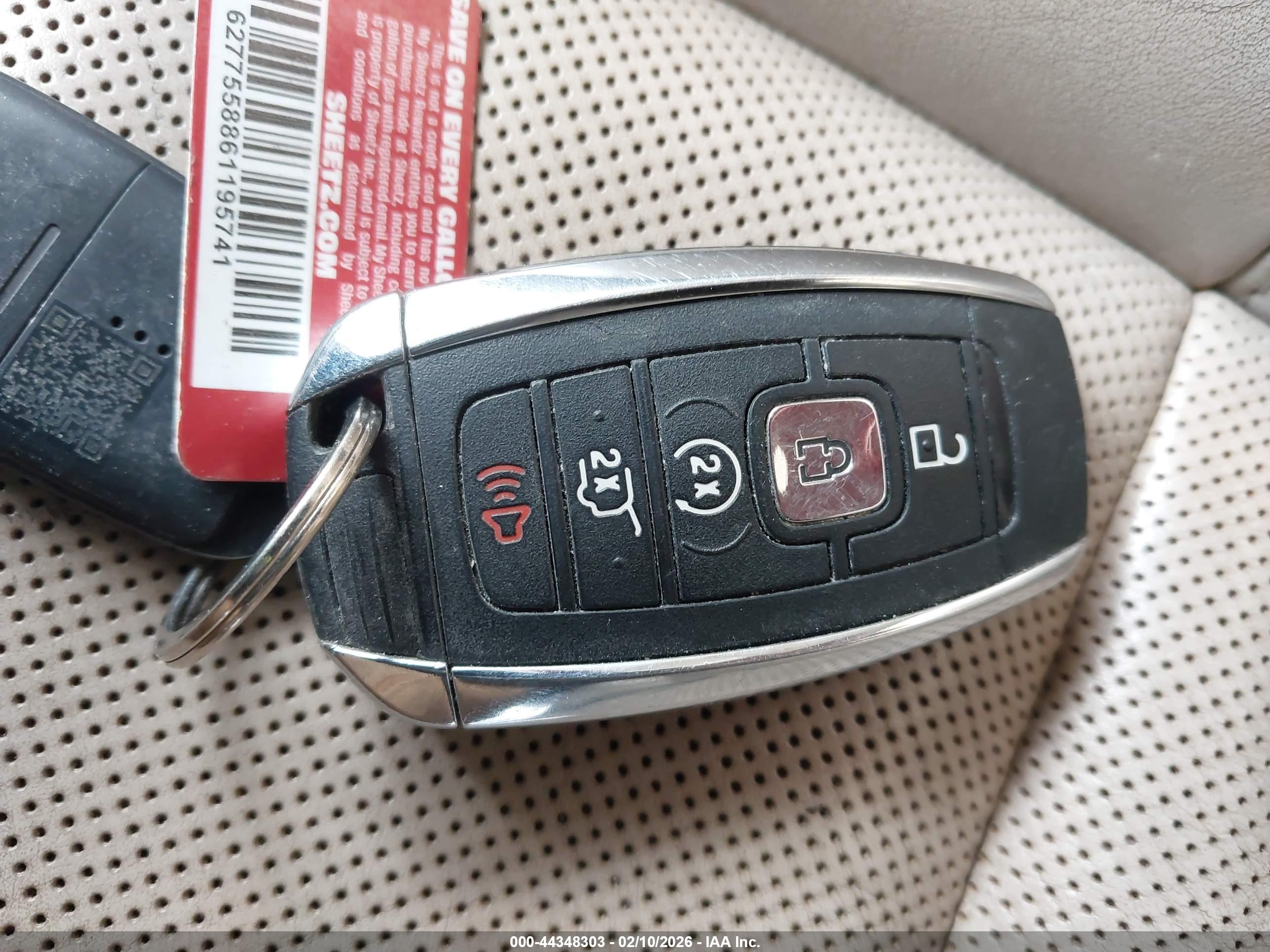 LINCOLN NAVIGATOR image 11