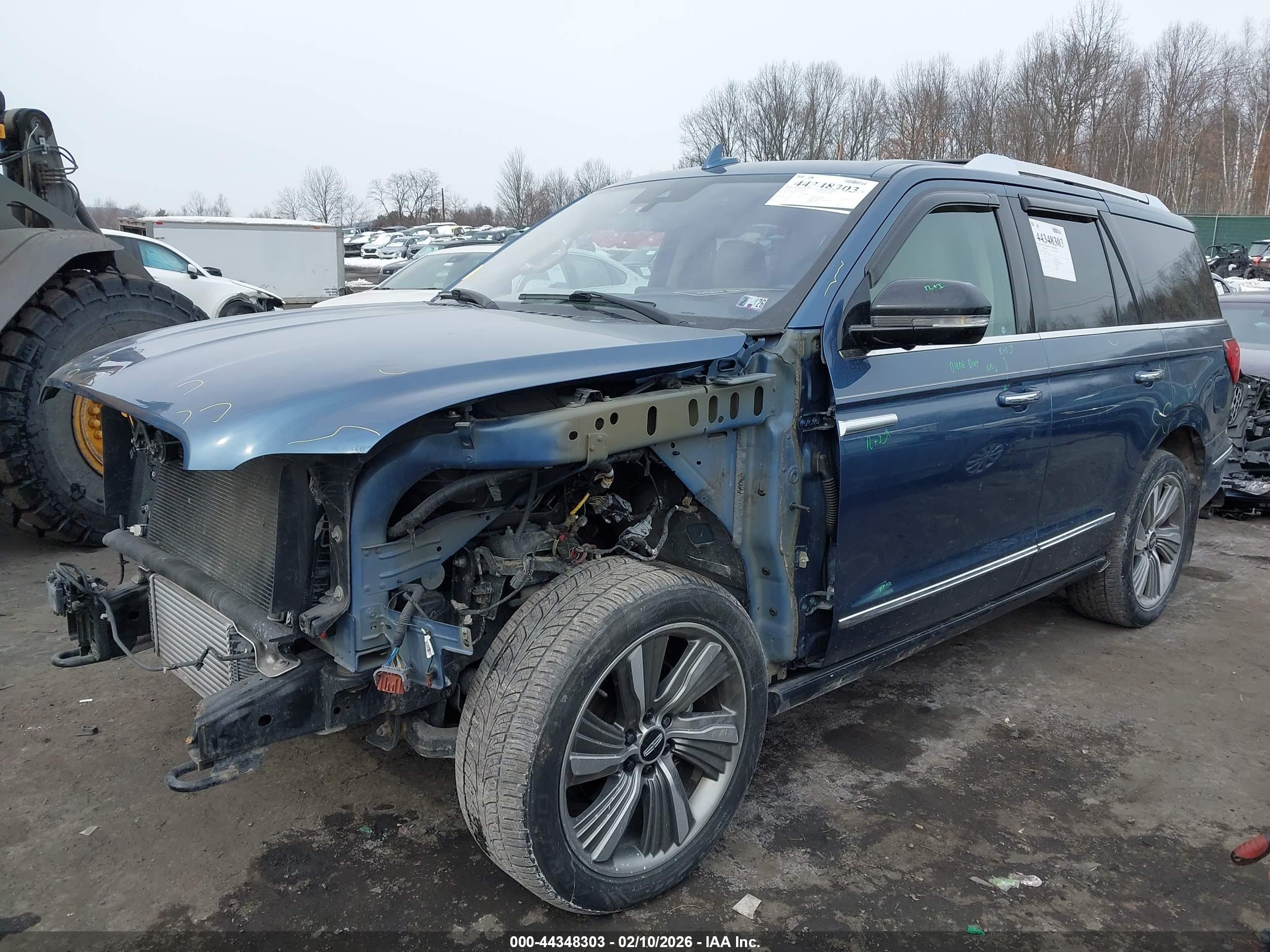 LINCOLN NAVIGATOR image 2