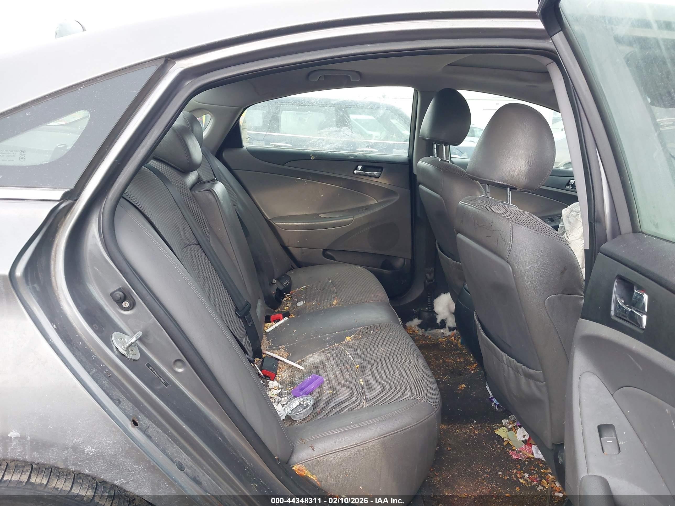 HYUNDAI SONATA image 8