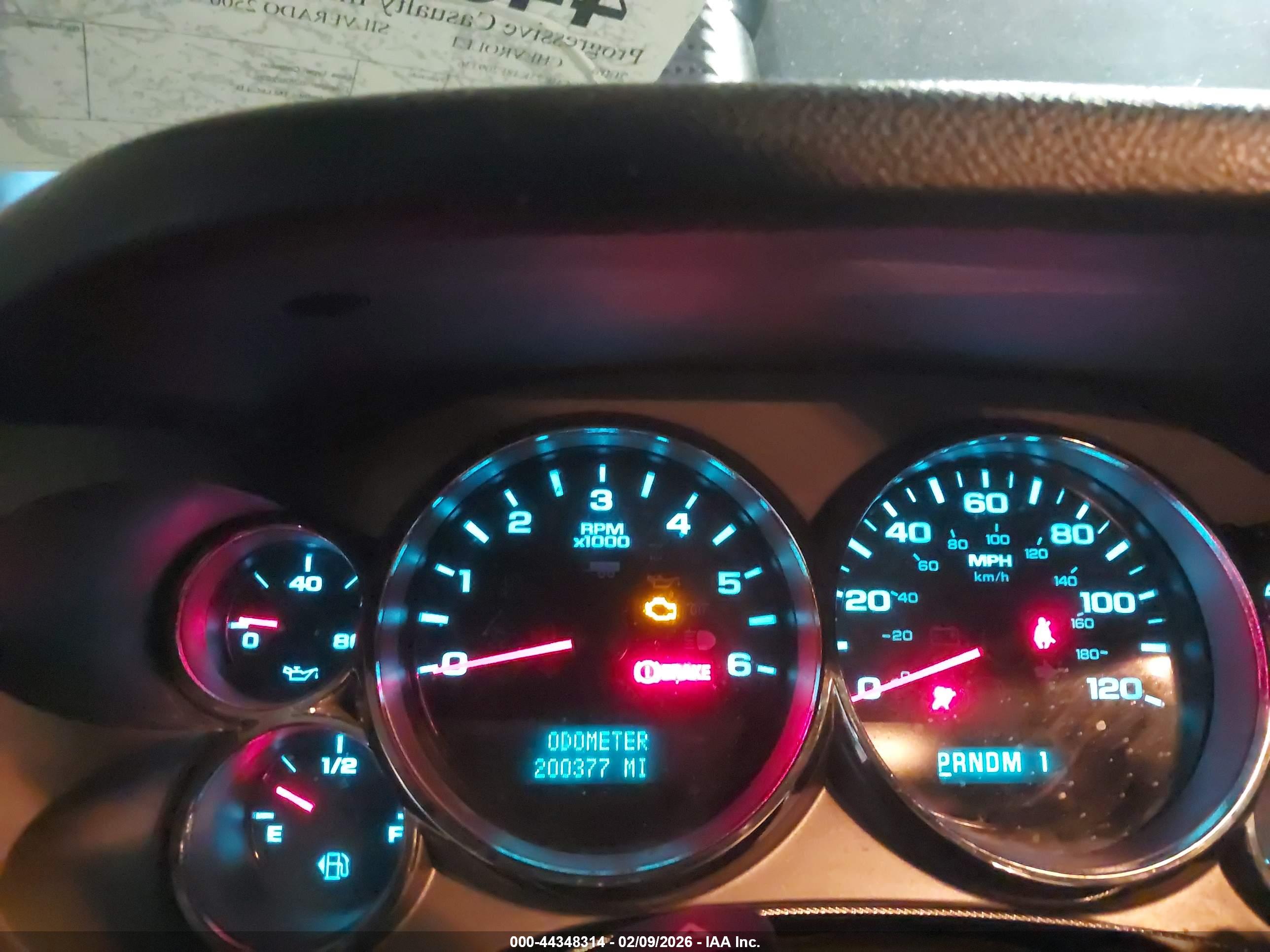 CHEVROLET SILVERADO image 7