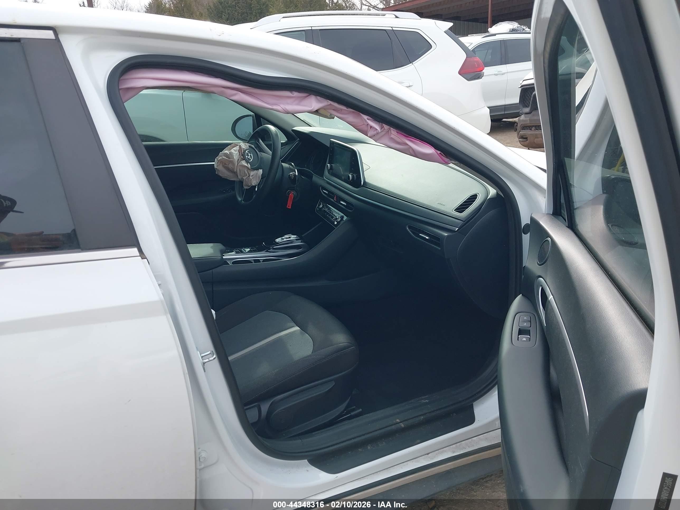 HYUNDAI SONATA image 5