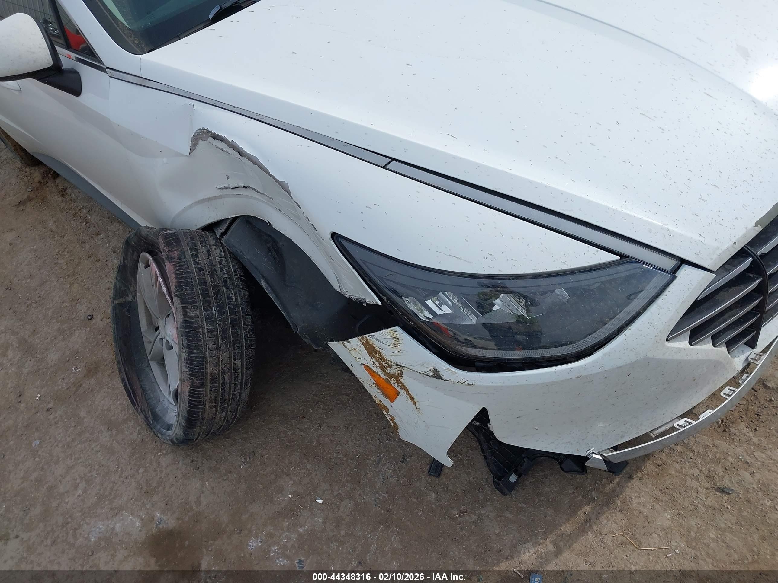 HYUNDAI SONATA image 6