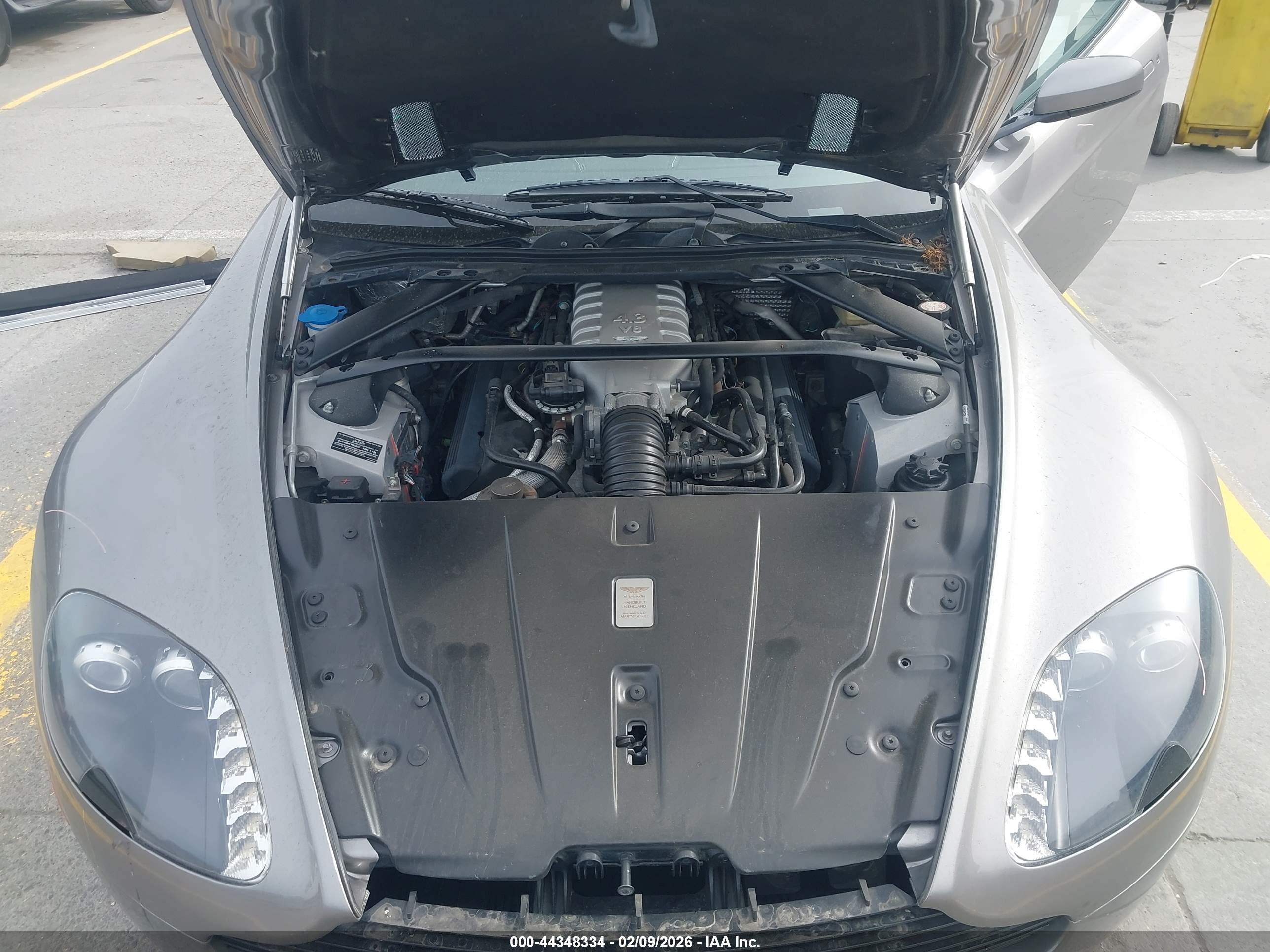 ASTON MARTIN image 10
