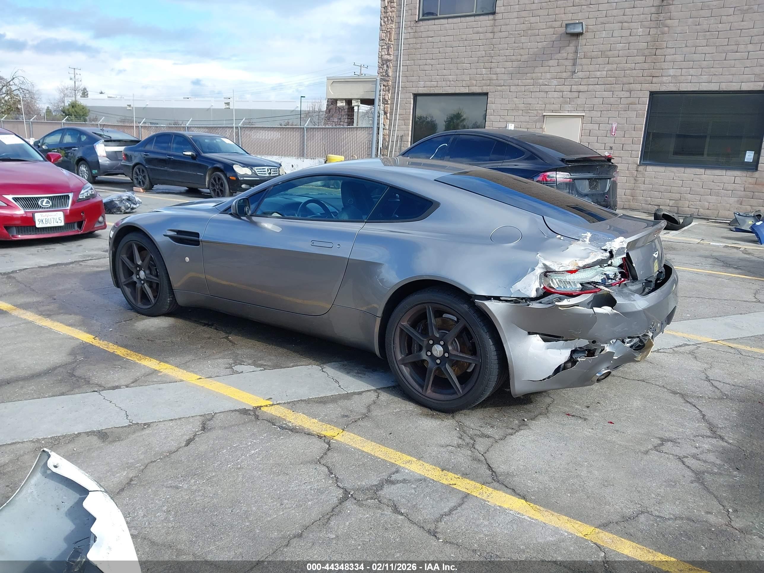ASTON MARTIN image 3